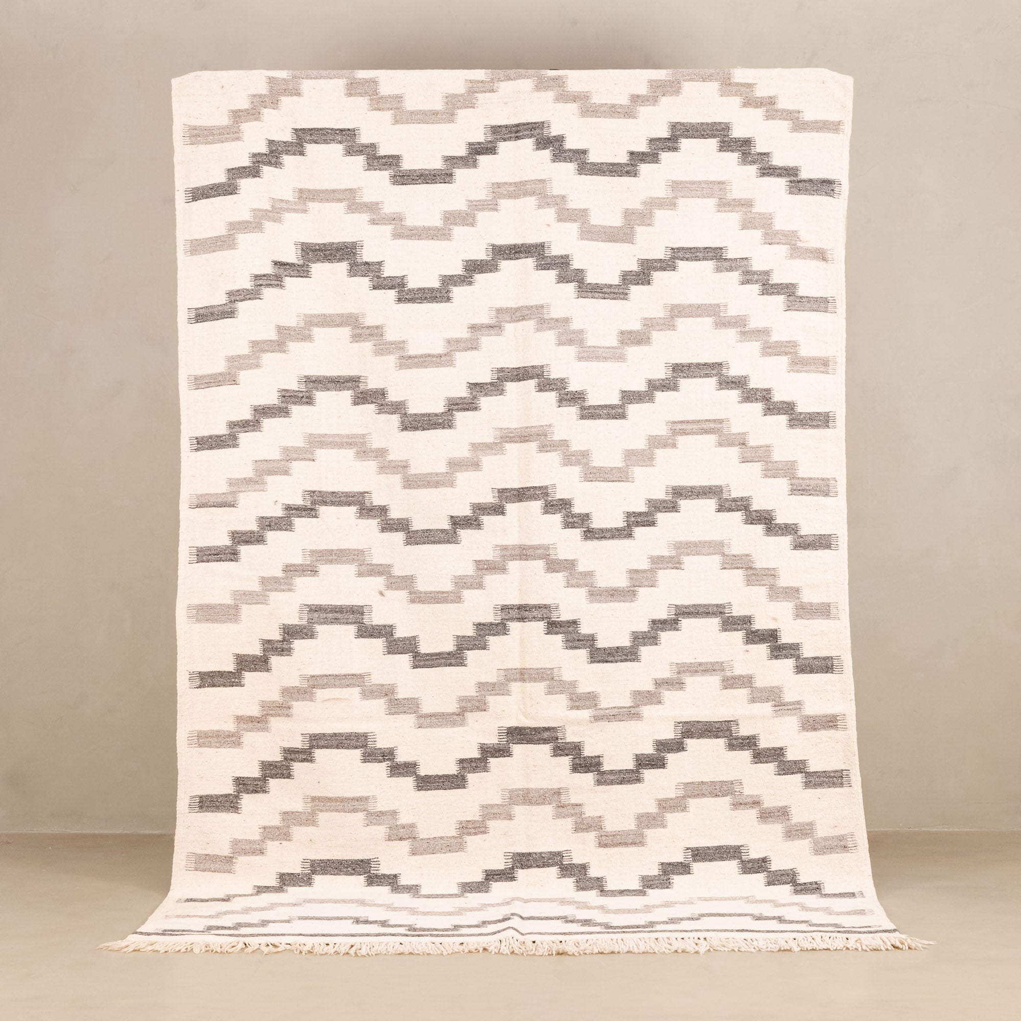 Sanabil - taznakht kilim rug - Benisouk