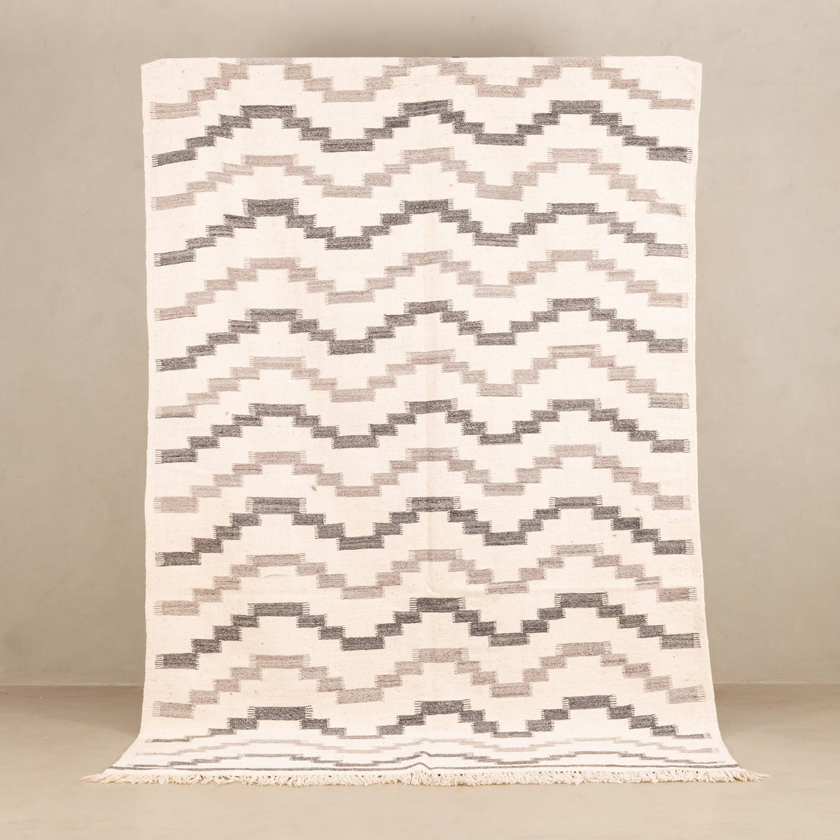 Sanabil - taznakht kilim rug - Benisouk