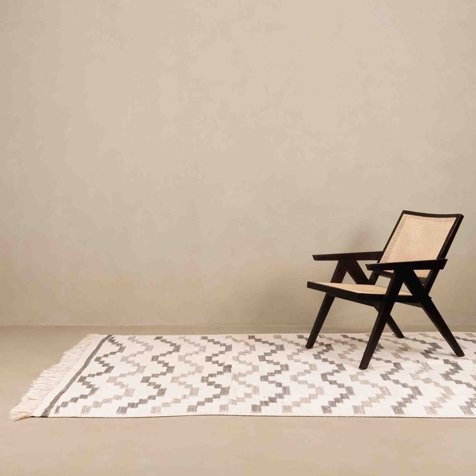 Sanabil - taznakht kilim rug - Benisouk