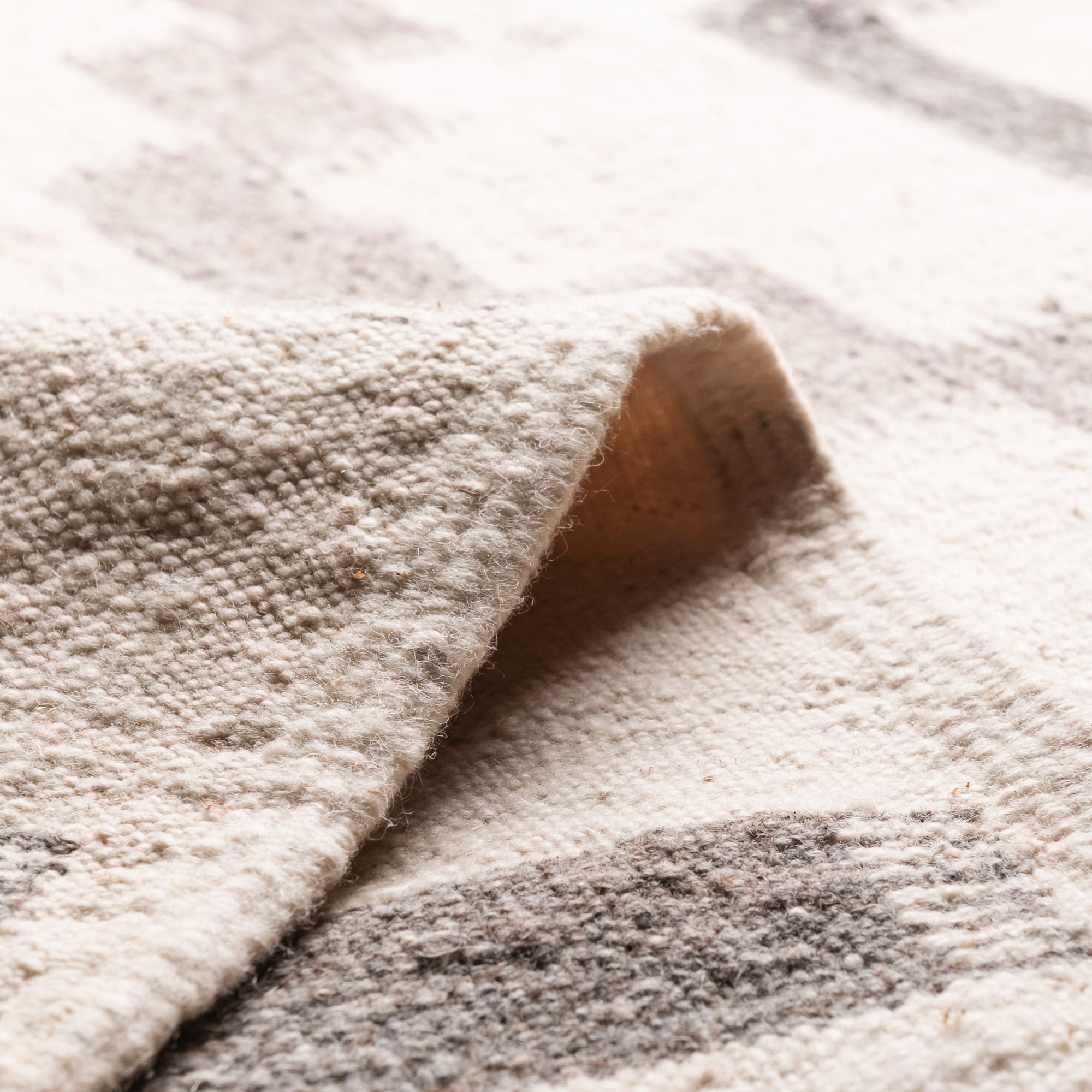 Sanabil - taznakht kilim rug - Benisouk