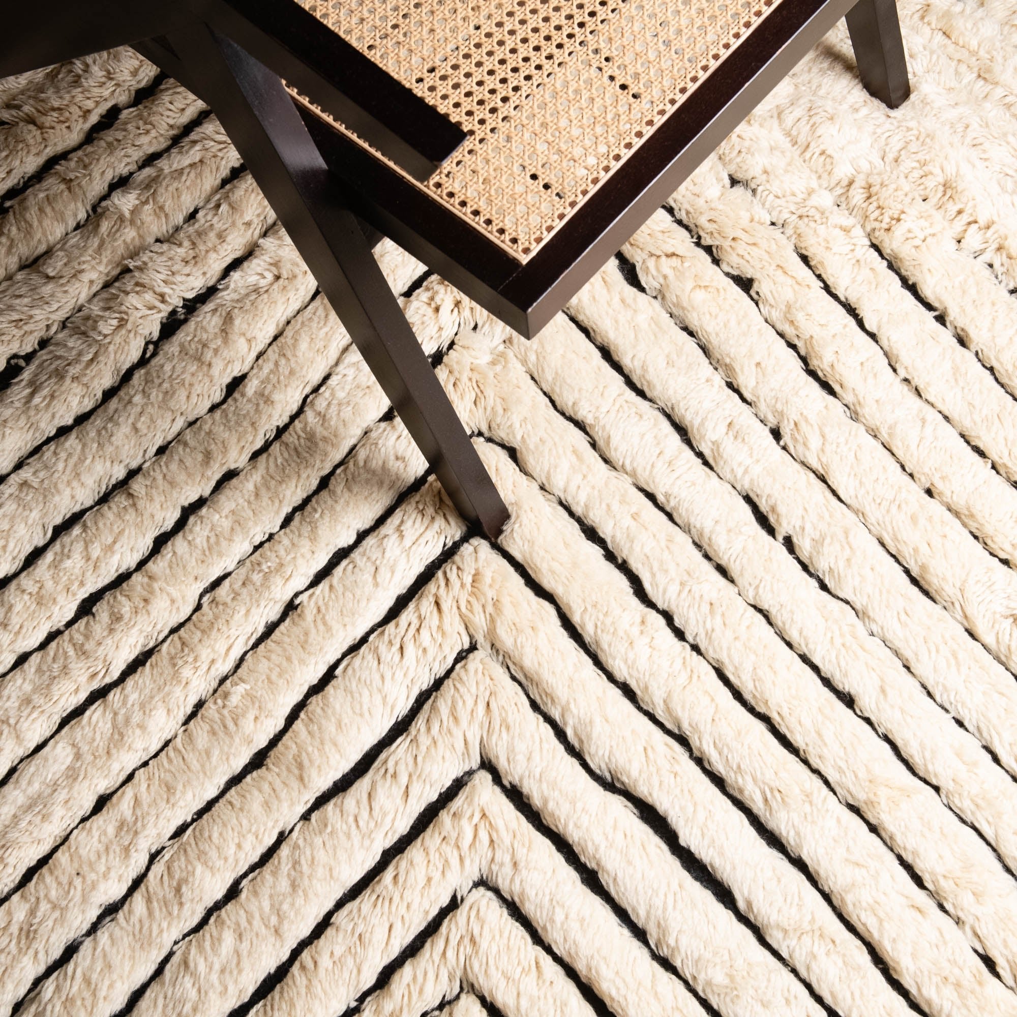 Sanae - Luxury Shag Moroccan Rug - Benisouk