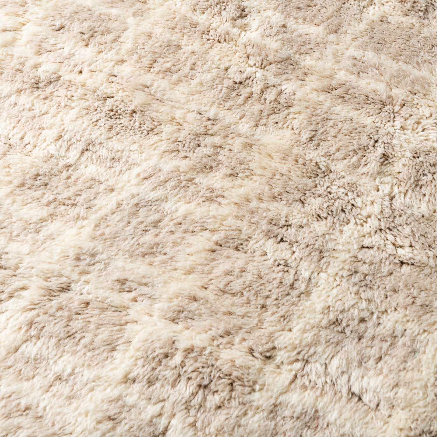 Sandy Gridlines - Luxury Shag Moroccan Rug - Benisouk