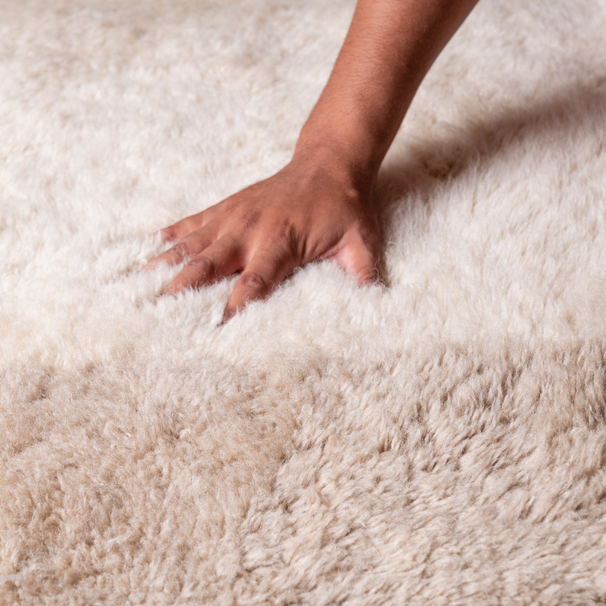 Serenity Border - Luxury Shag Moroccan Rug - Benisouk