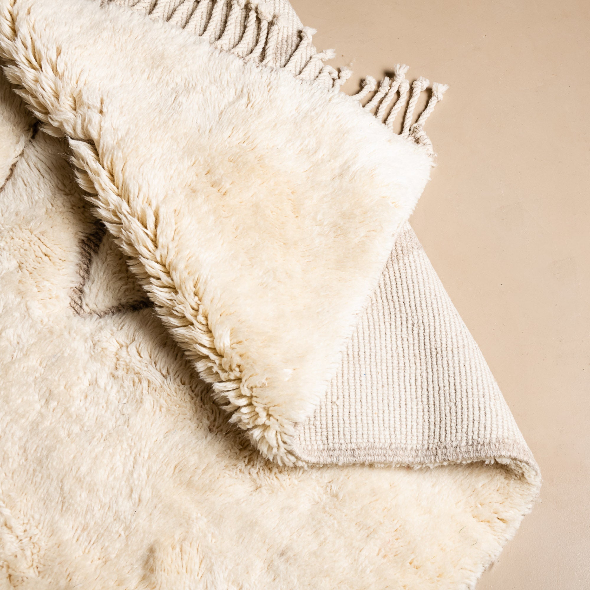 Serenity Peaks - Luxury Shag Moroccan Rug - Benisouk