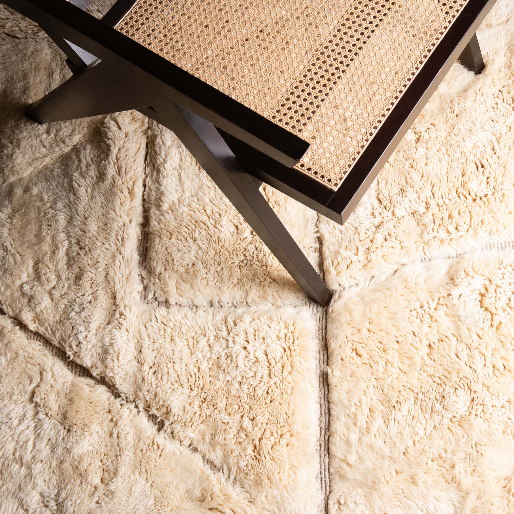 Serenity Peaks - Luxury Shag Moroccan Rug - Benisouk