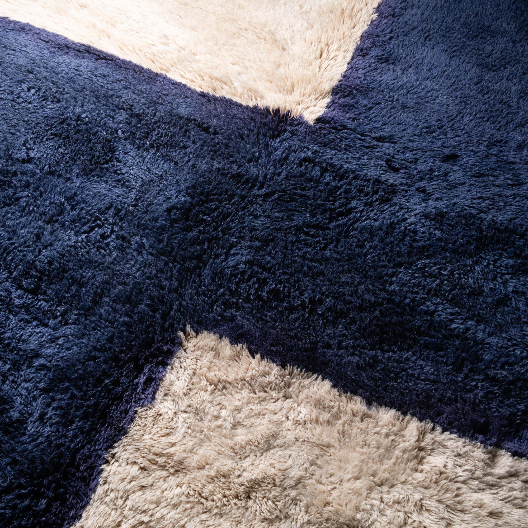 Serine - Luxury Shag Moroccan Rug - Benisouk