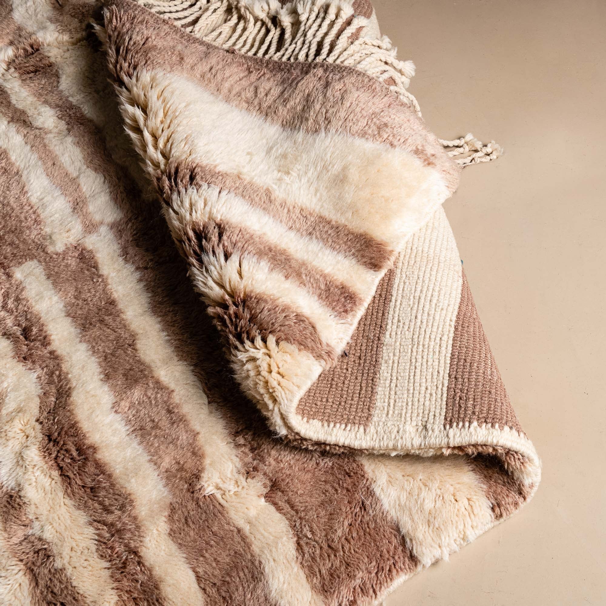 Shimmering Sands - Luxury Shag Moroccan Rug - Benisouk
