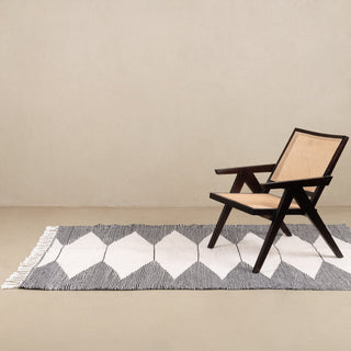 Sodassi - taznakht kilim rug - Benisouk