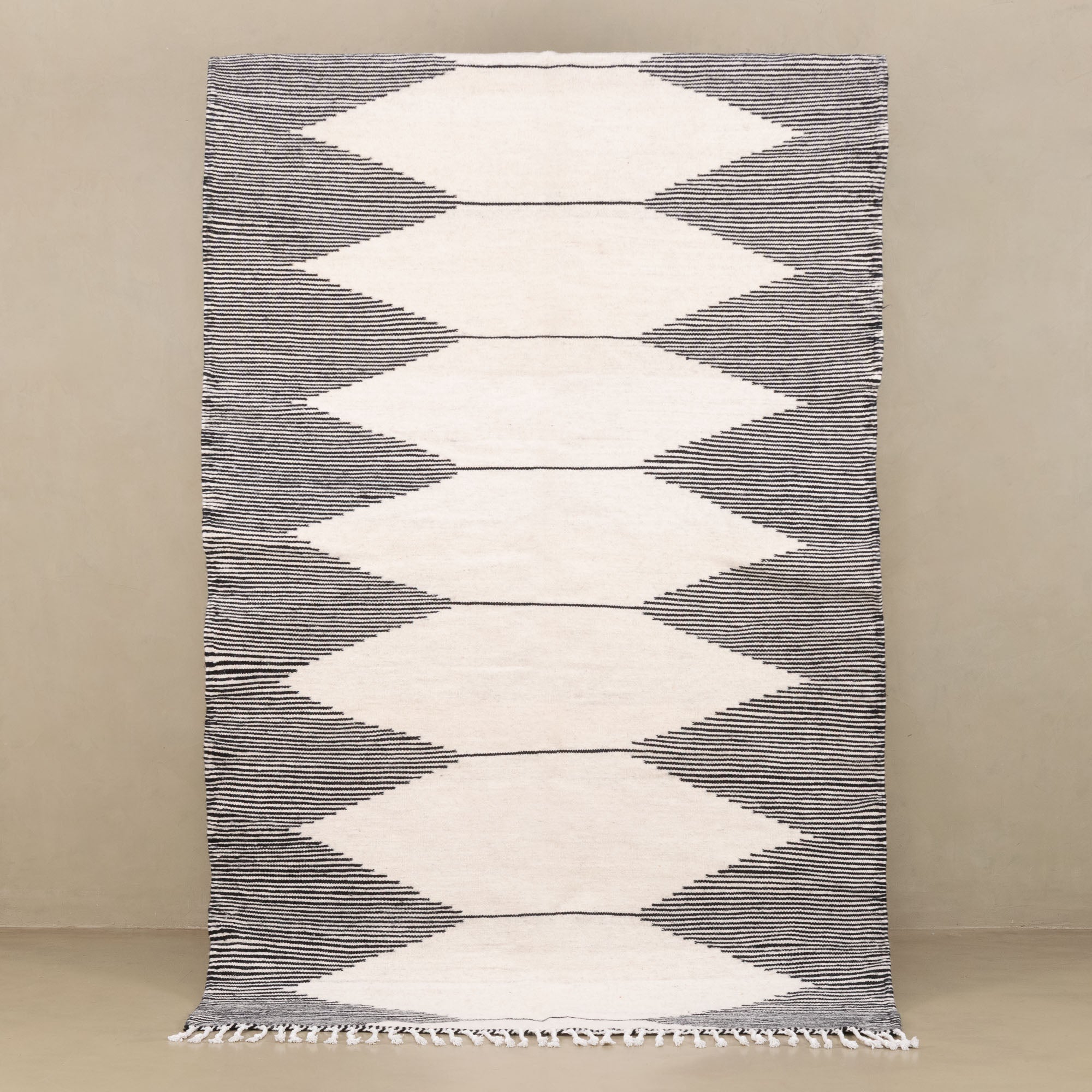 Sodassi - taznakht kilim rug - Benisouk