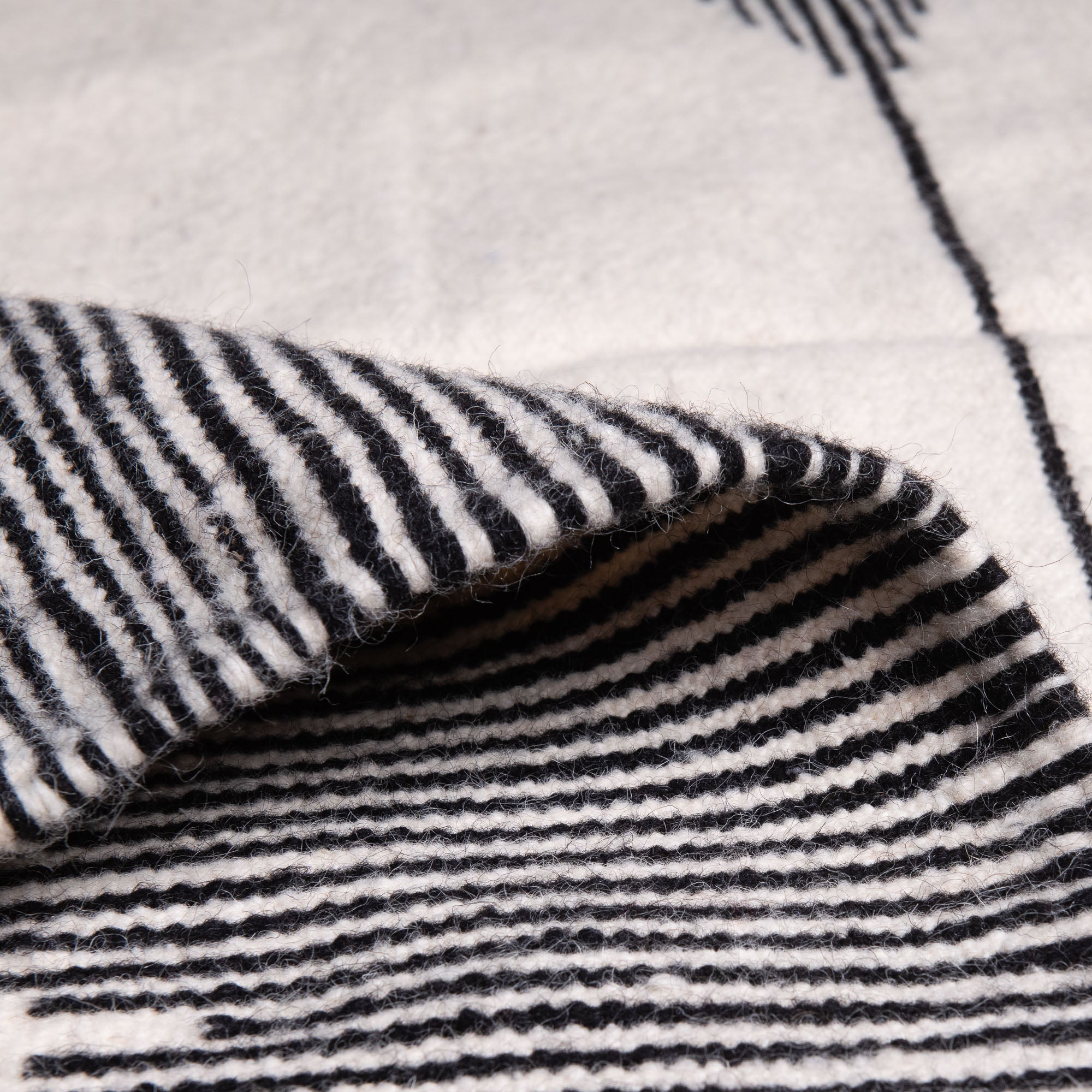 Sodassi - taznakht kilim rug - Benisouk