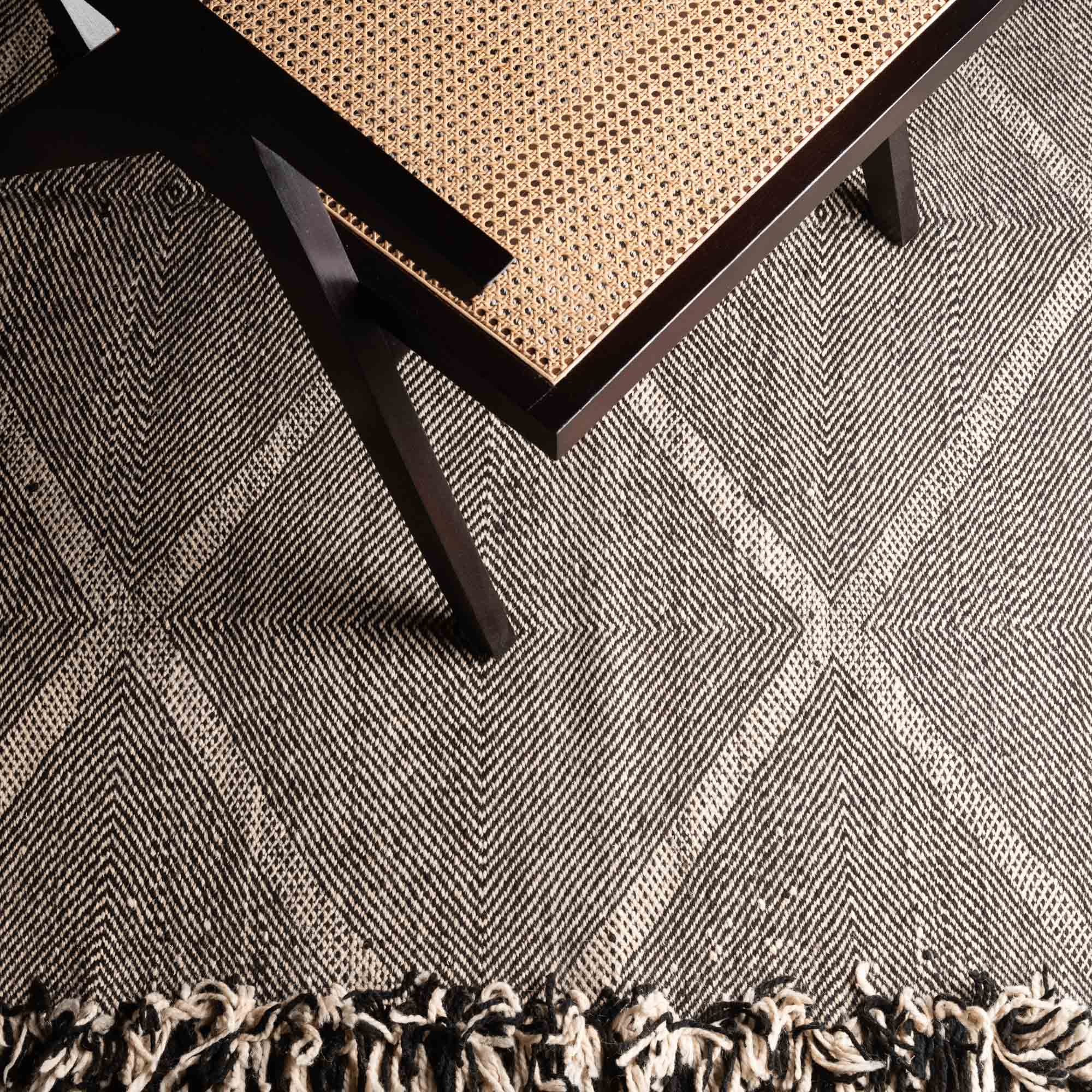 Soheir - taznakht kilim rug - Benisouk