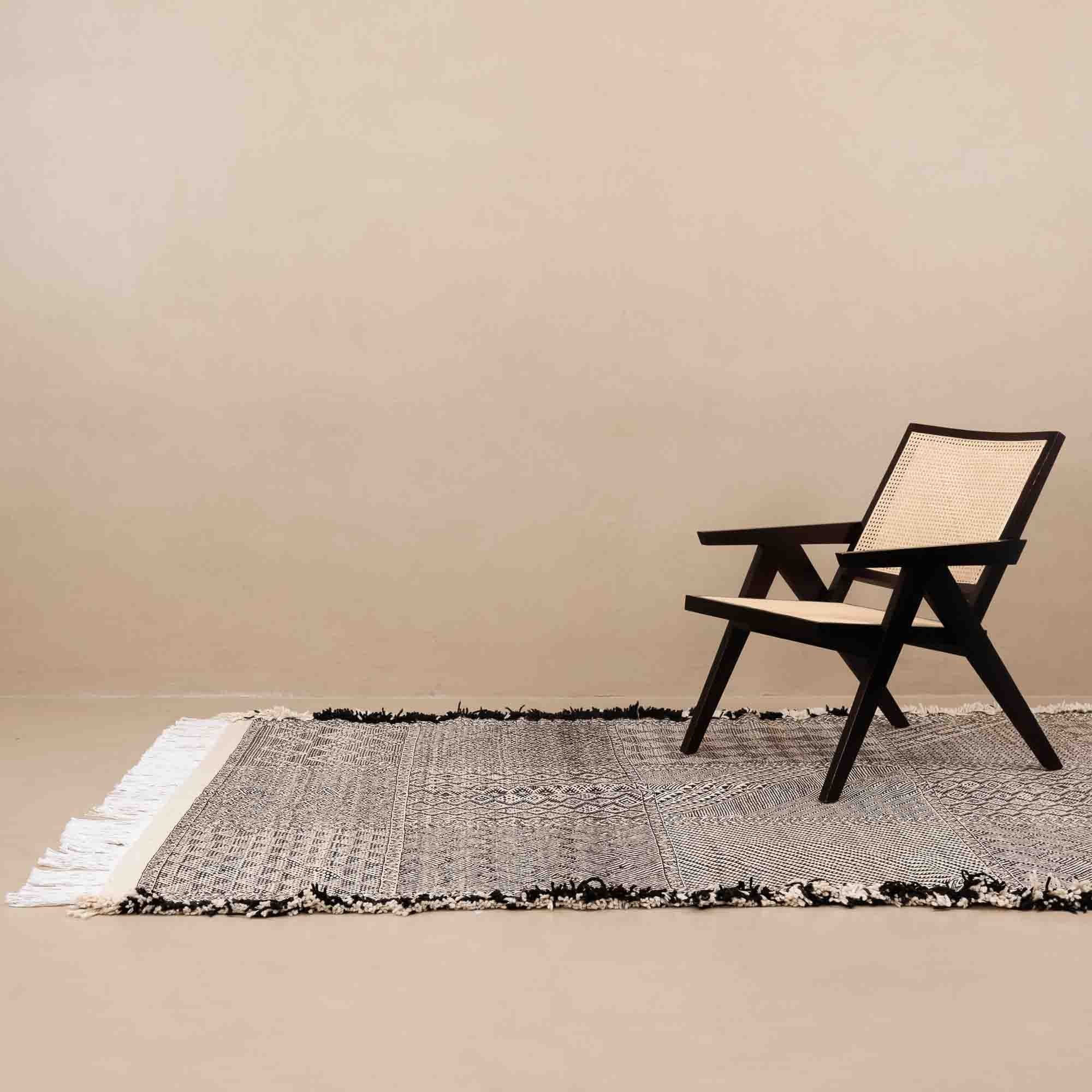 Souraya - taznakht kilim rug - Benisouk