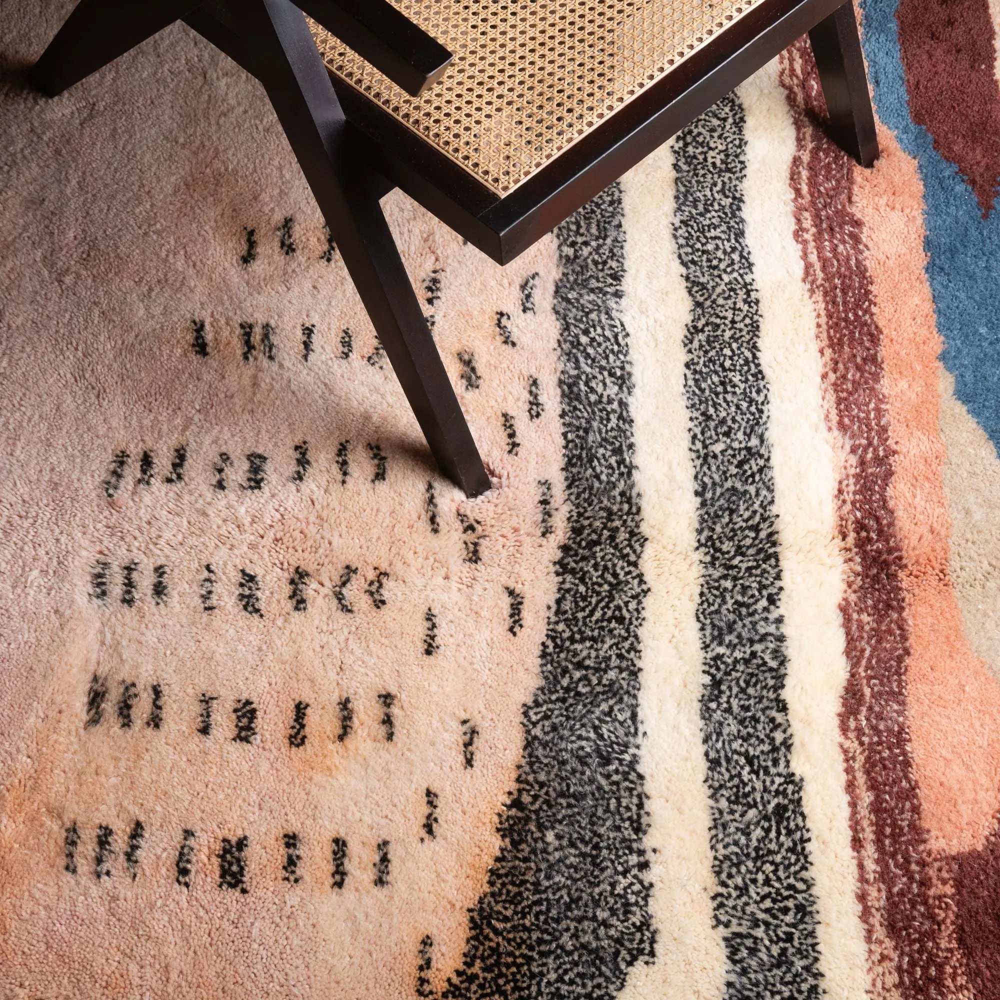 Spaceship - Luxury Shag Moroccan Rug - Benisouk
