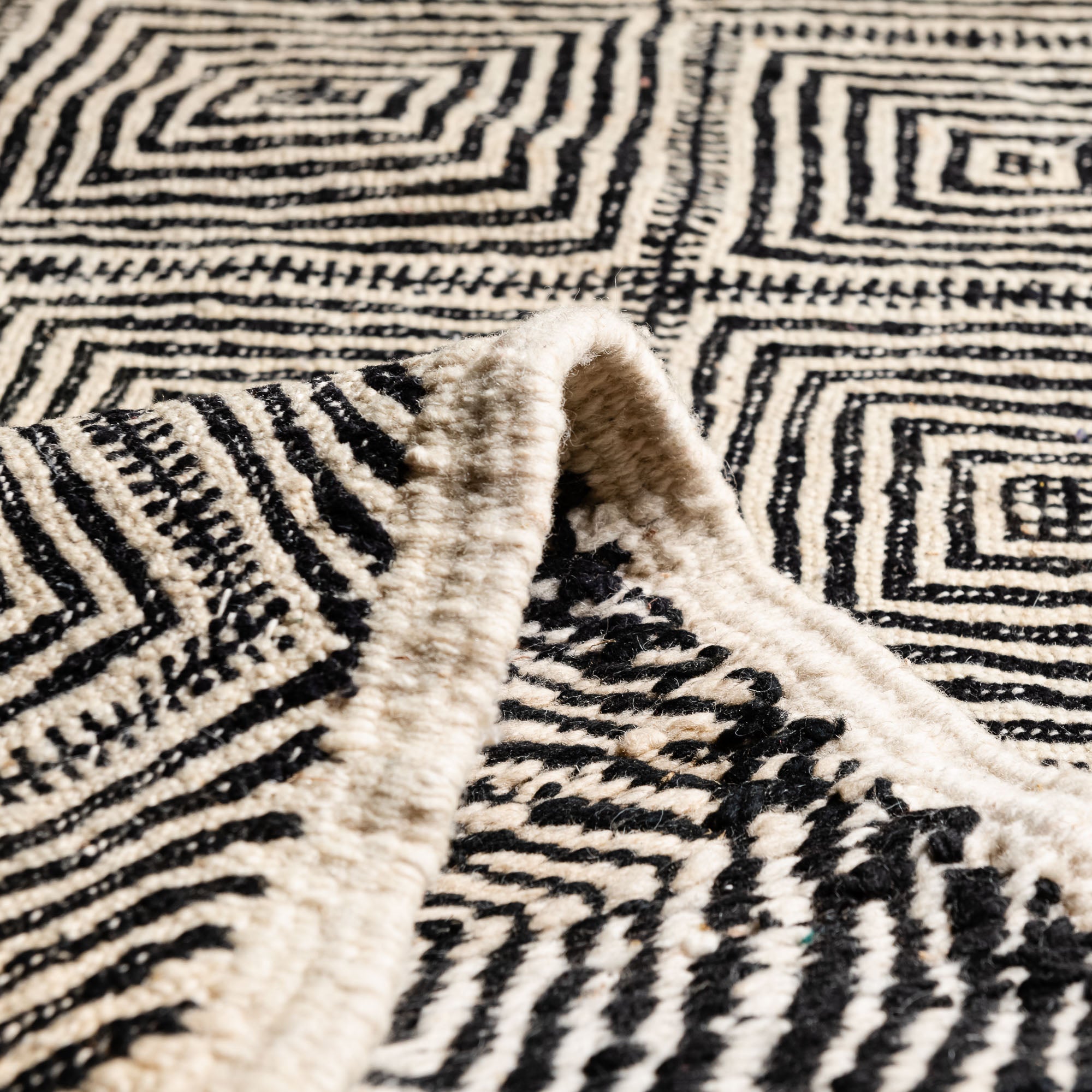 Tafrara - taznakht kilim rug - Benisouk