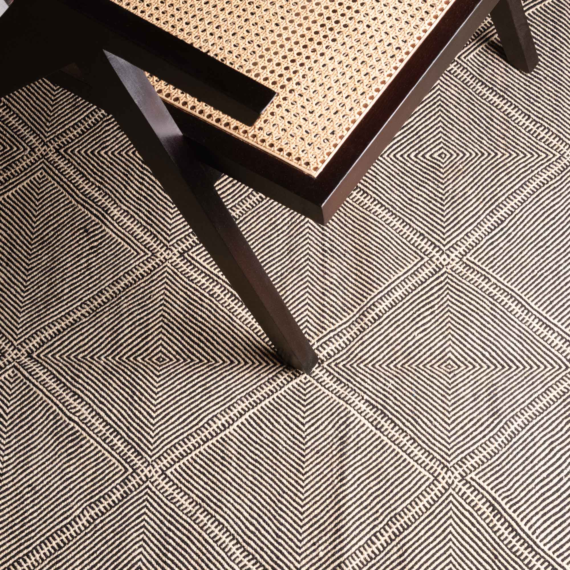 Tamazgha - taznakht kilim rug - Benisouk