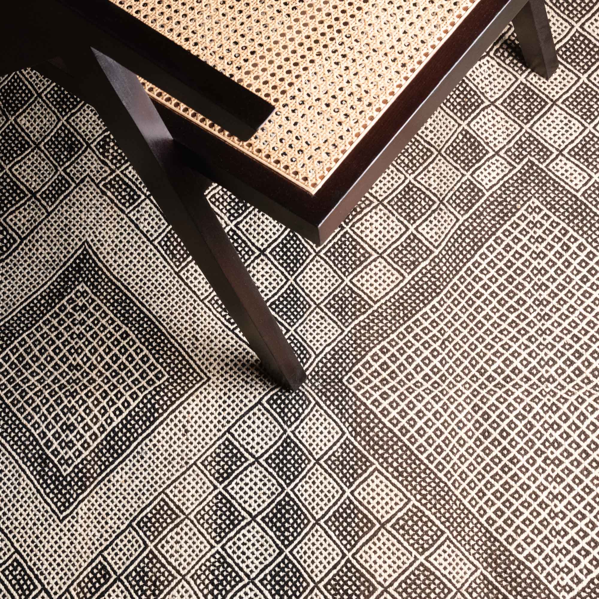 Tamghara - taznakht kilim rug - Benisouk