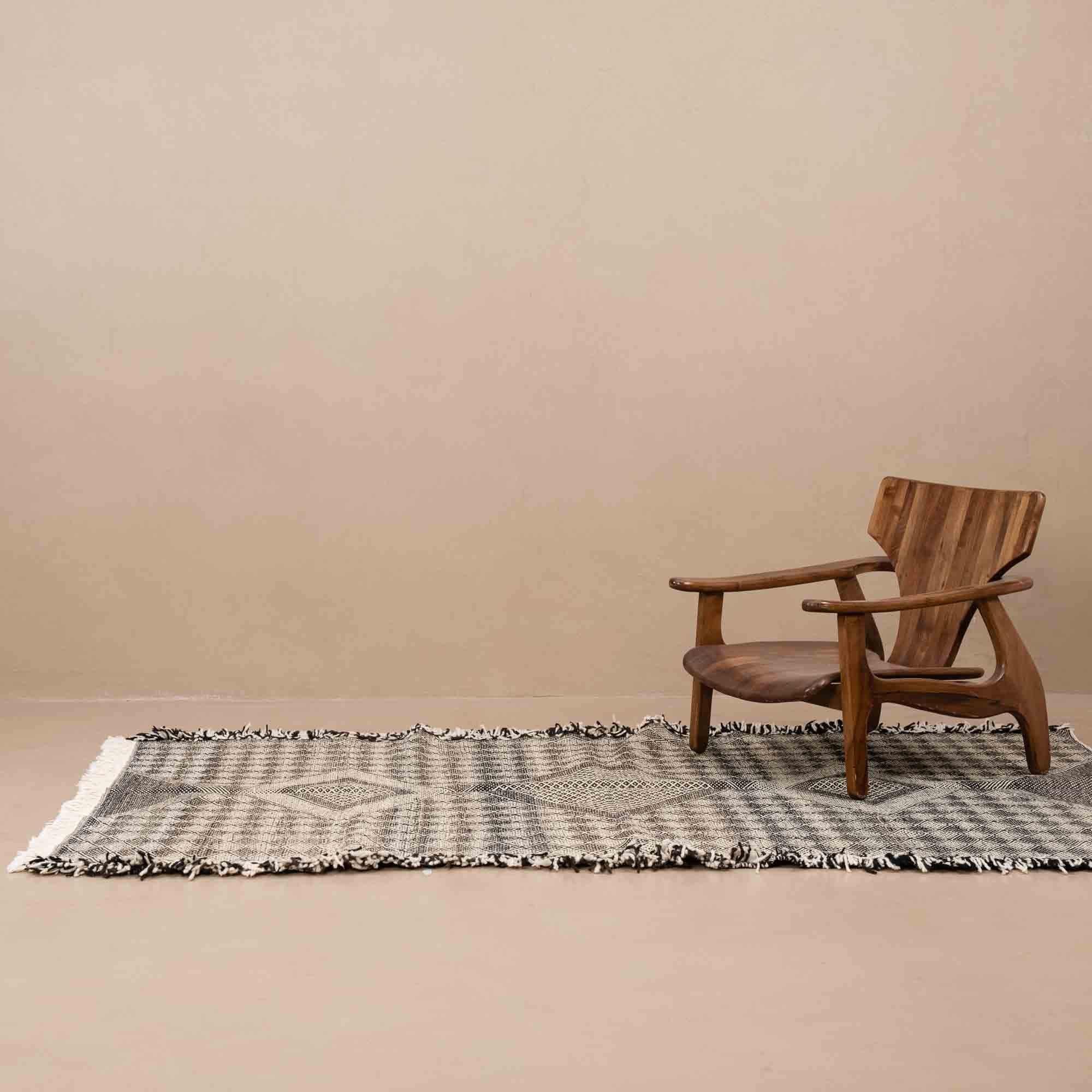 Tamghara - taznakht kilim rug - Benisouk