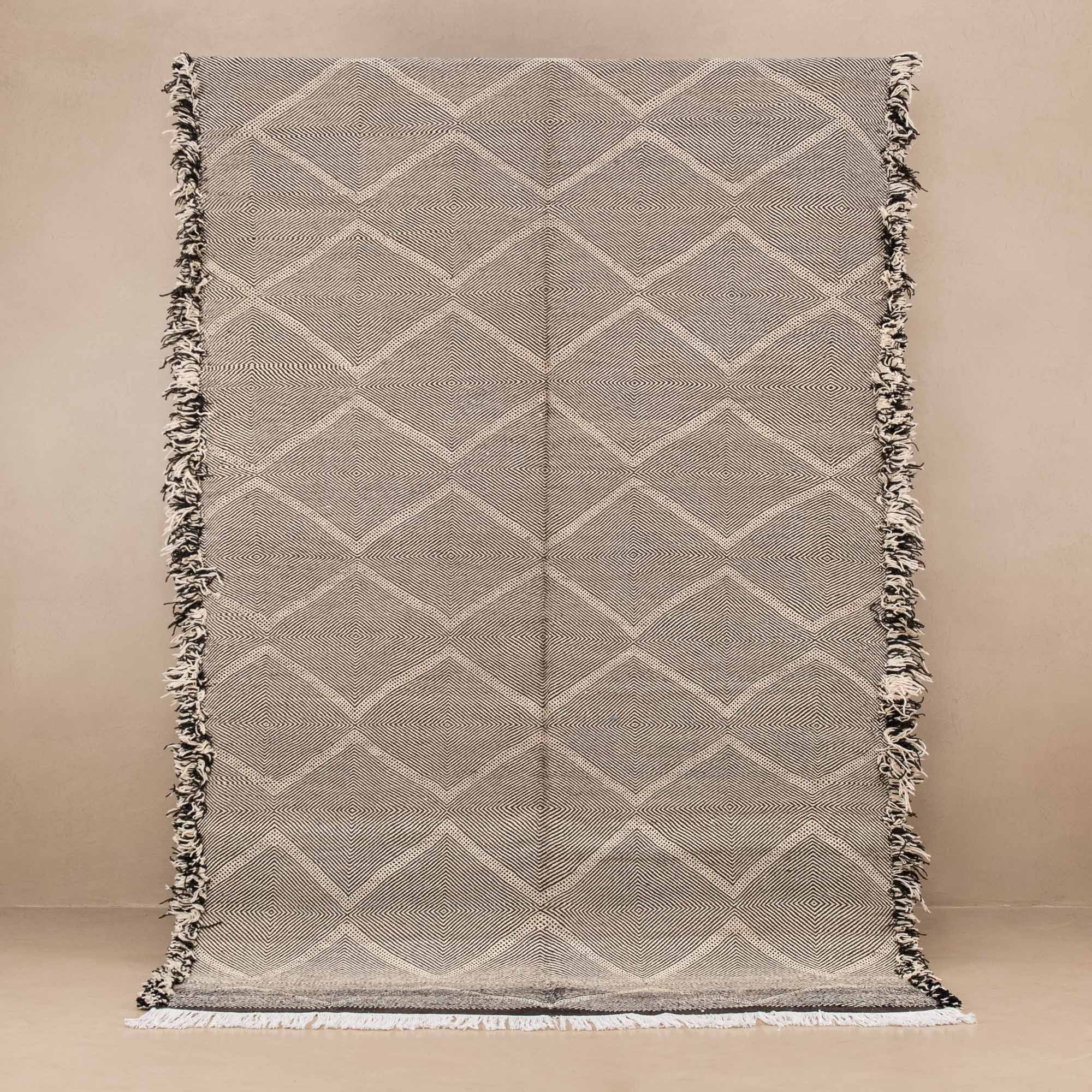 TanTan - taznakht kilim rug - Benisouk