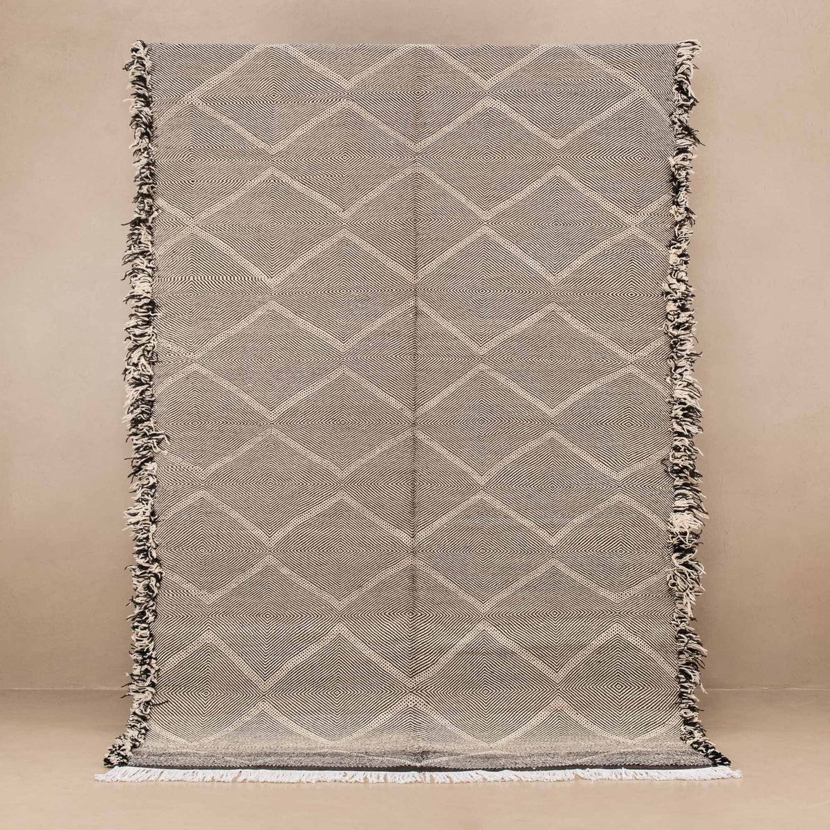 TanTan - taznakht kilim rug - Benisouk