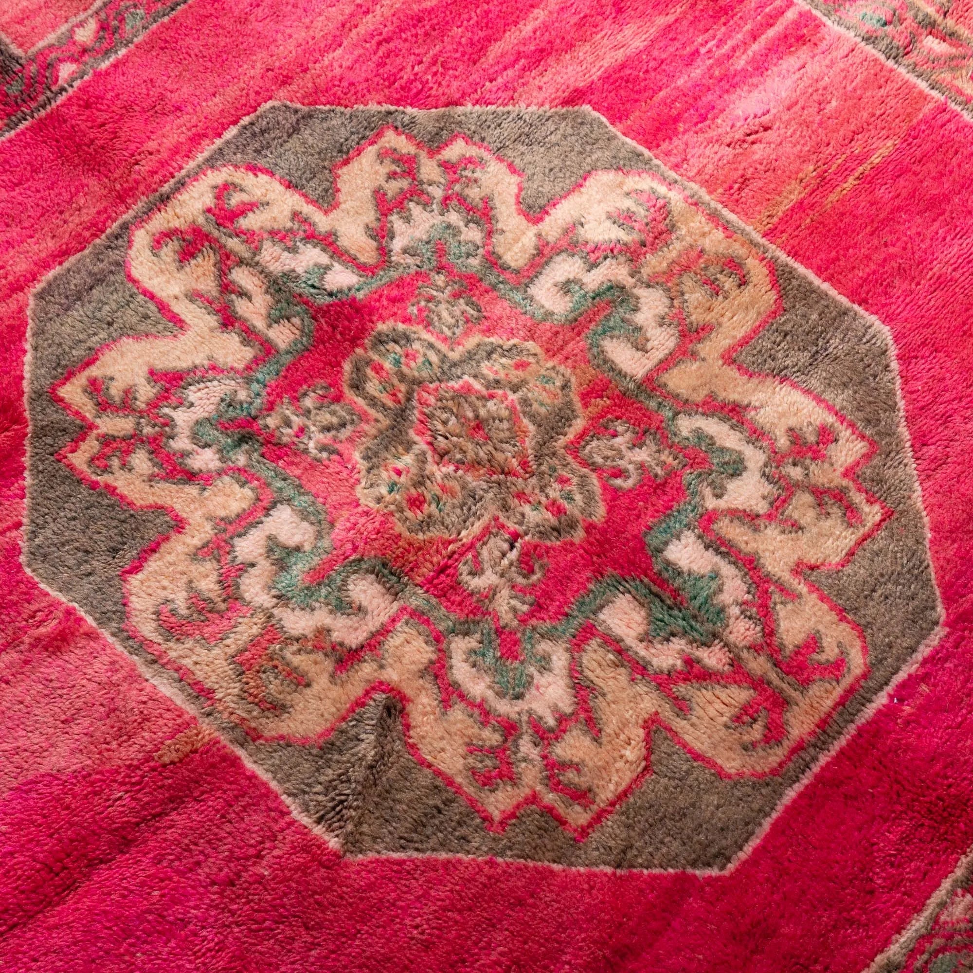 Termoss - vintage boujad rug - Benisouk