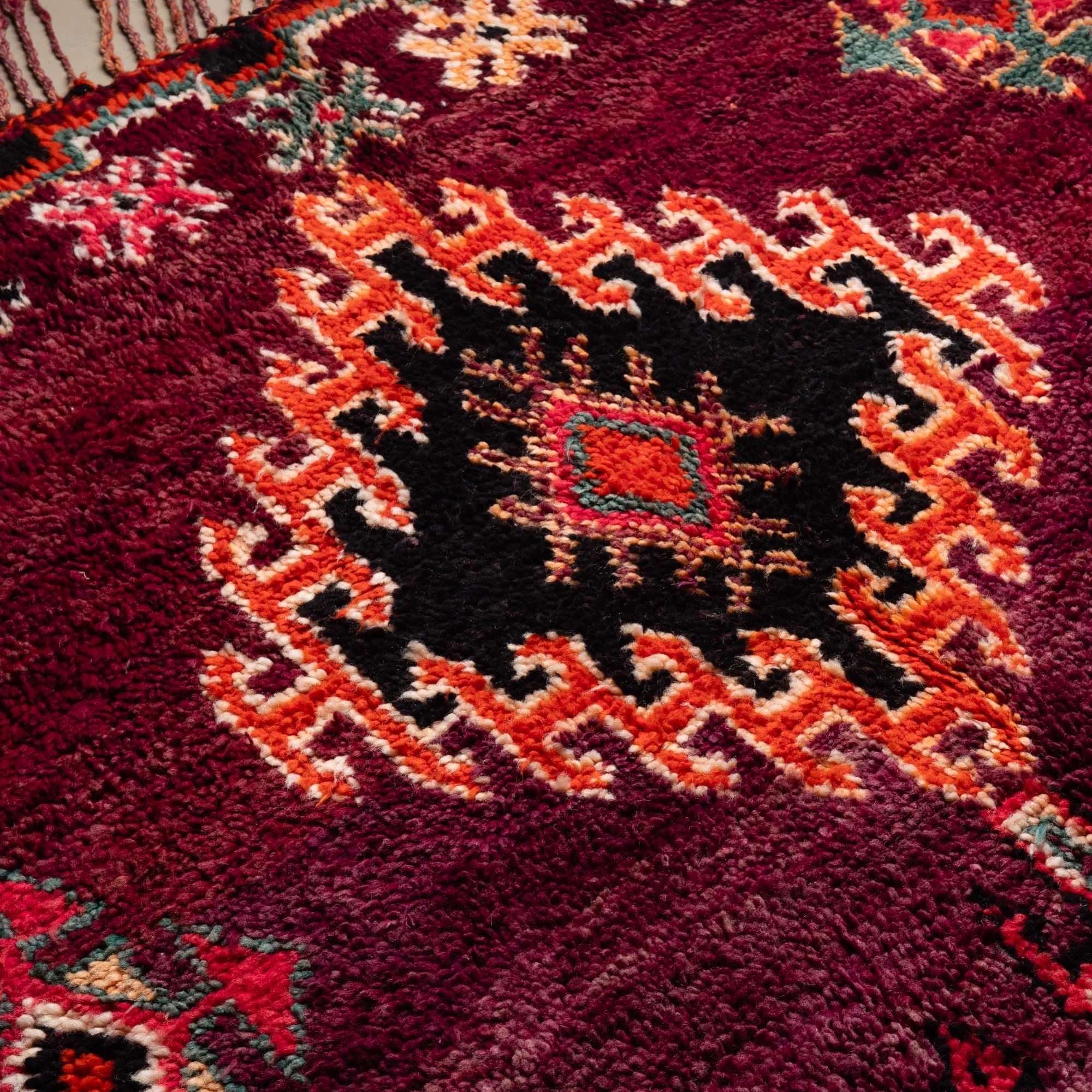 Tinufa - vintage boujad rug - Benisouk