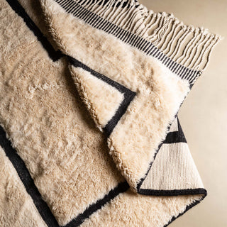 Unbalanced Ratio - Luxury Shag Moroccan Rug - Benisouk