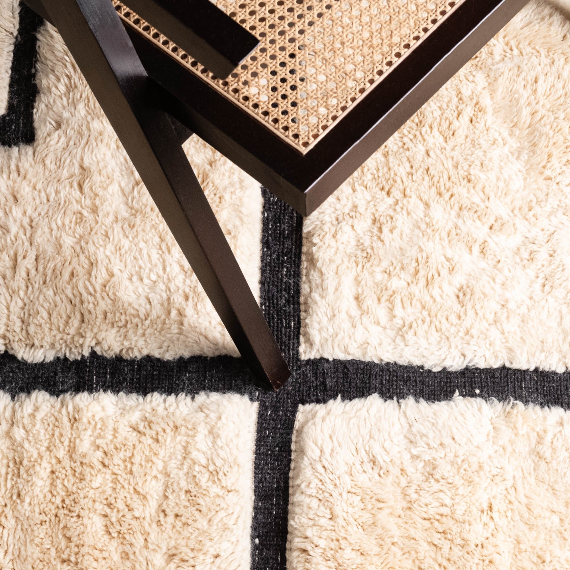 Unbalanced Ratio - Luxury Shag Moroccan Rug - Benisouk