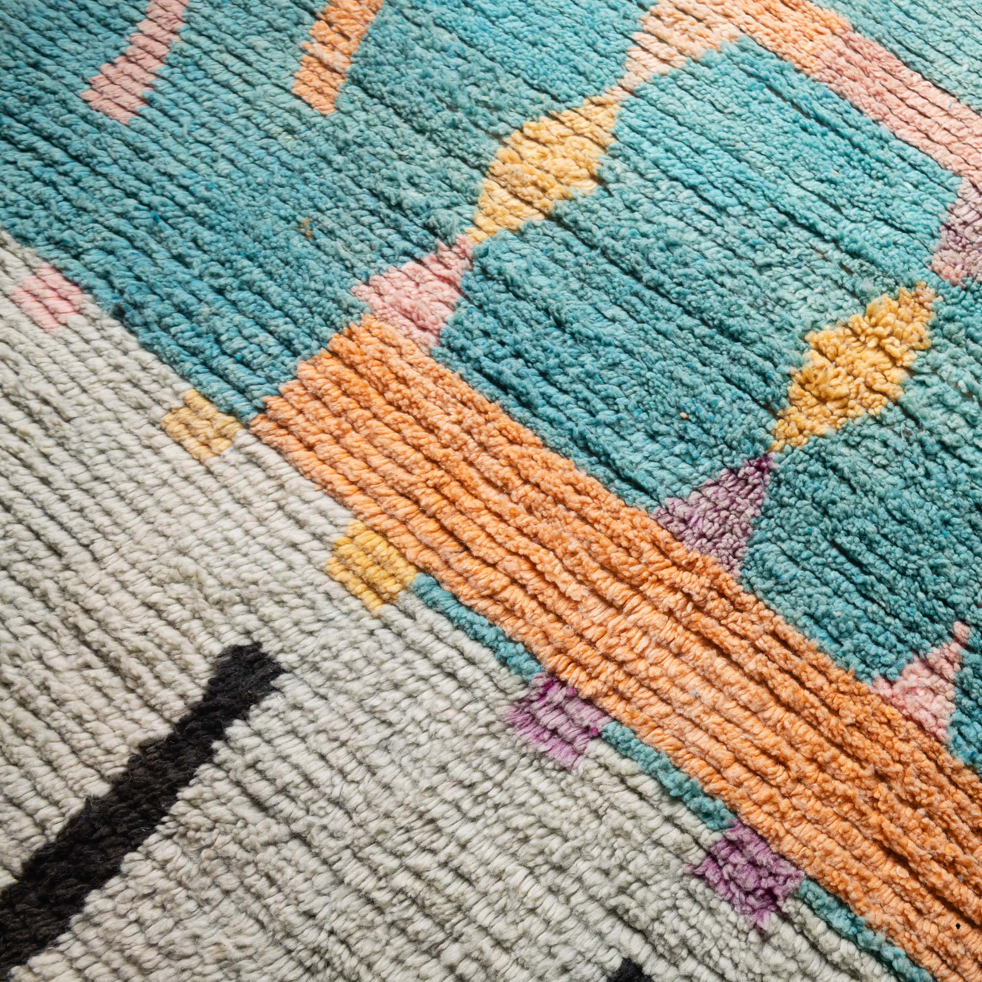 Wafia - vintage boujad rug - Benisouk