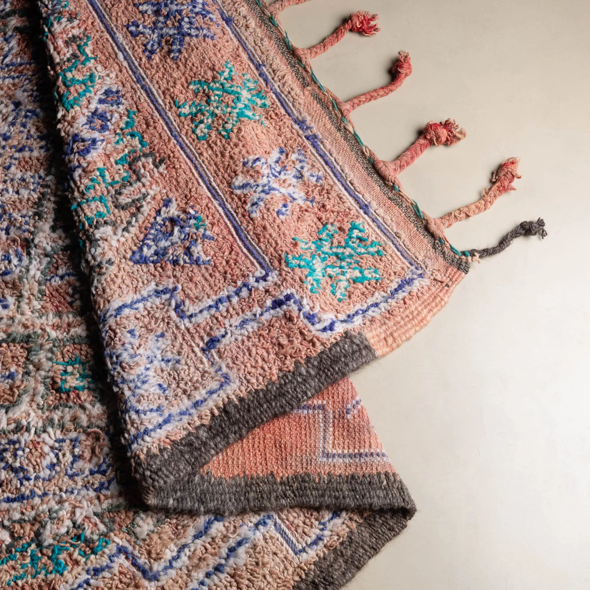 Wakil - vintage beni mguild rug - Benisouk