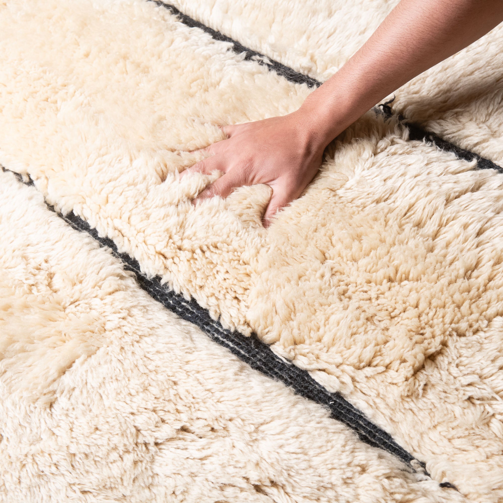 Whispered Echoes - Luxury Shag Moroccan Rug - Benisouk