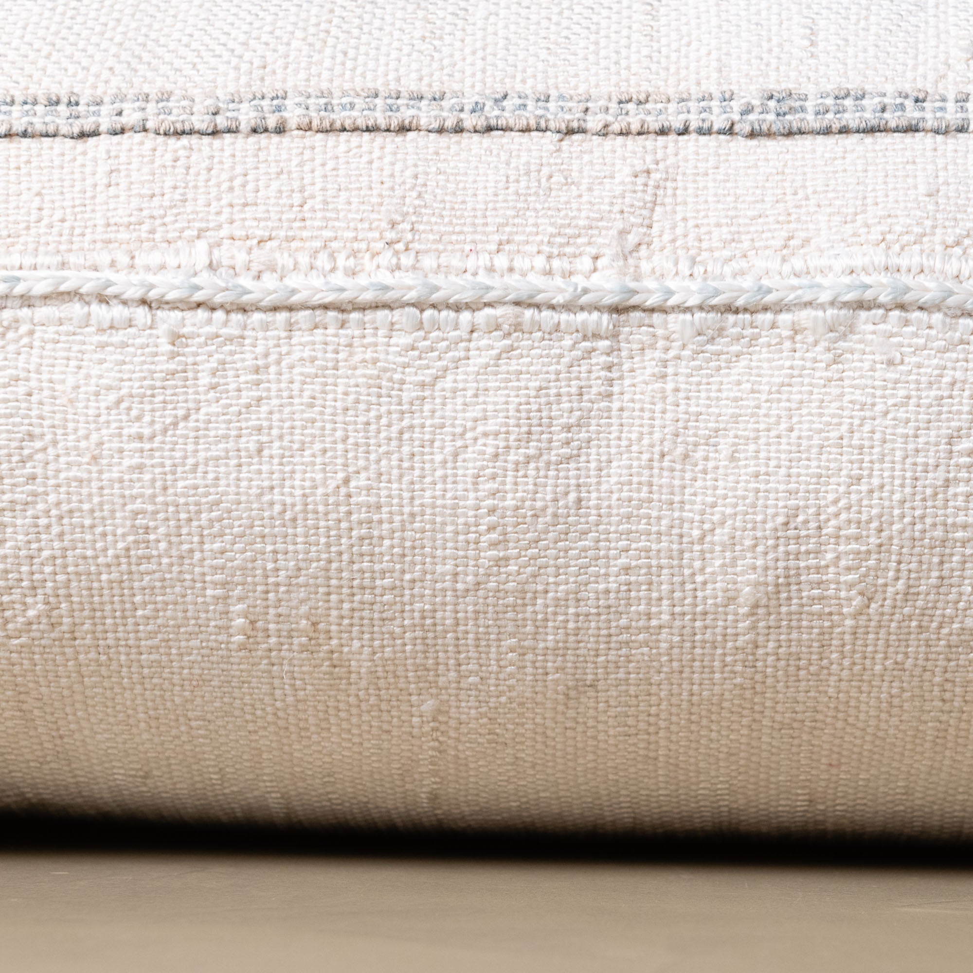 White Cactus silk pillow cover - Benisouk