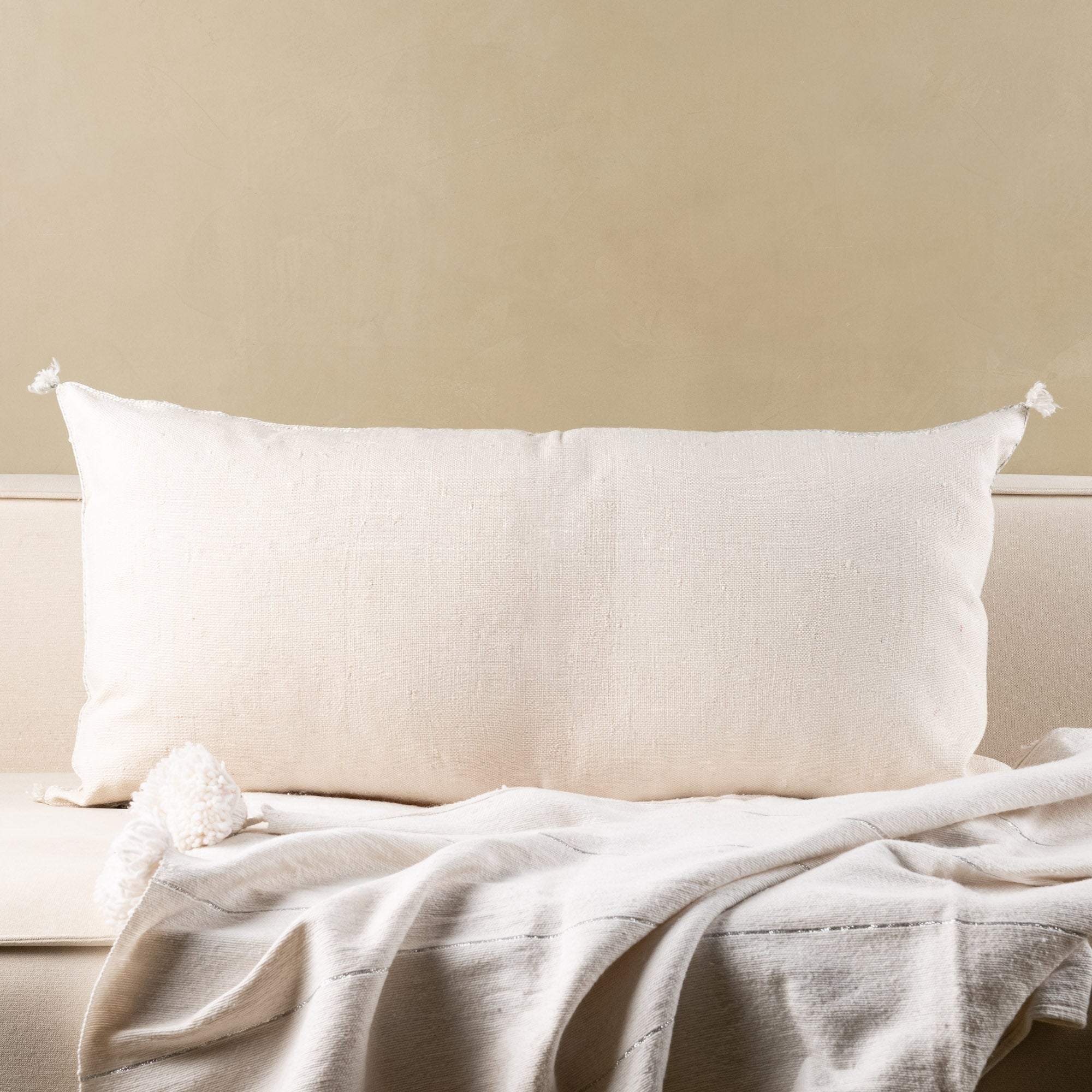 White Cactus silk pillow cover - Benisouk