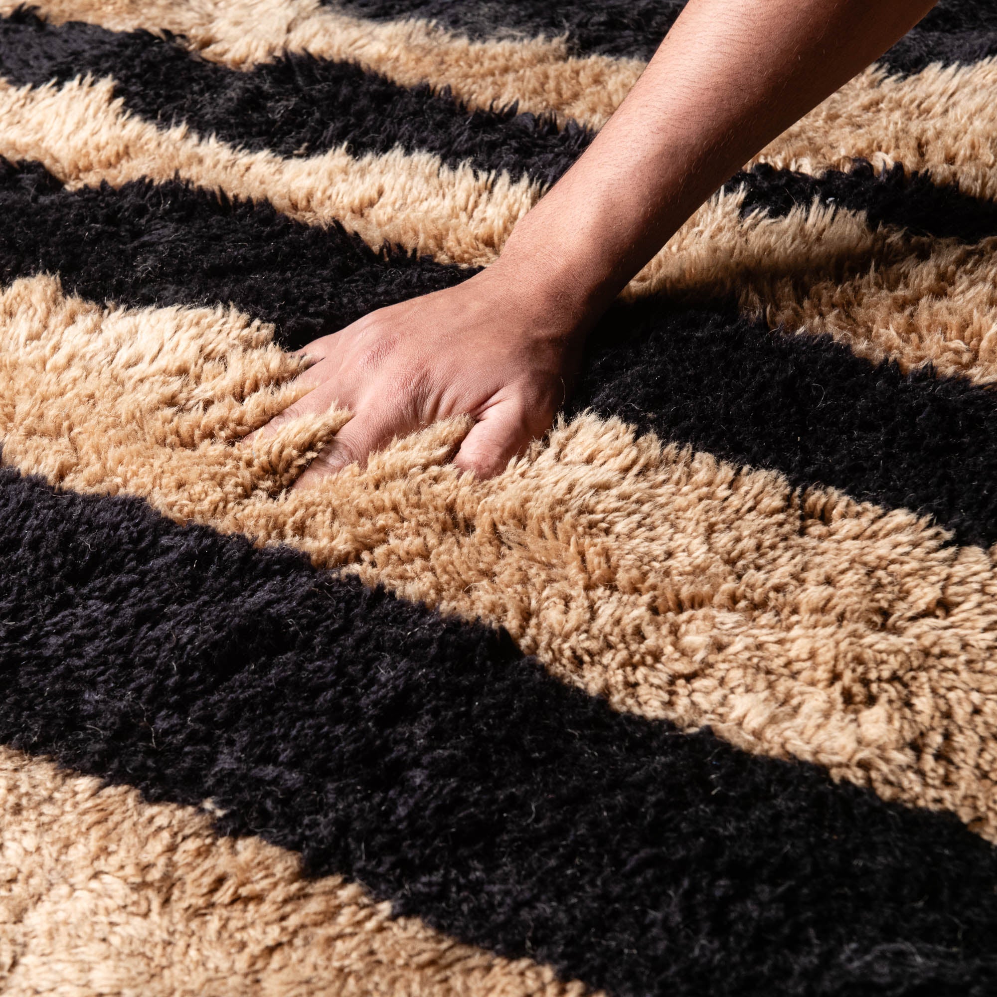 Wild Stripes - Luxury Shag Moroccan Rug - Benisouk