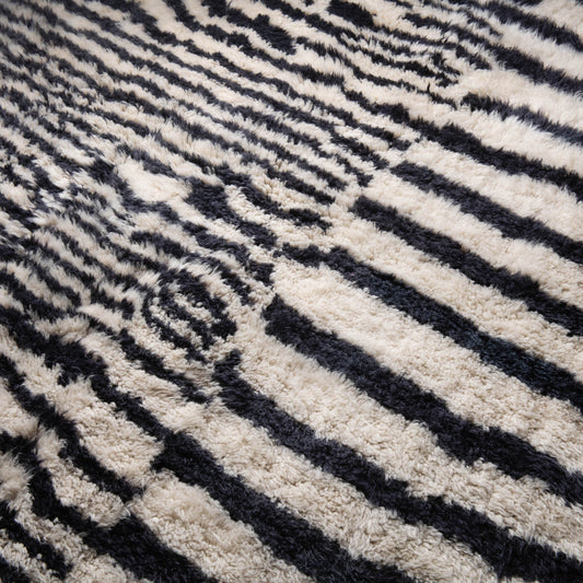 Woven Labyrinth - Luxury Shag Moroccan Rug - Benisouk