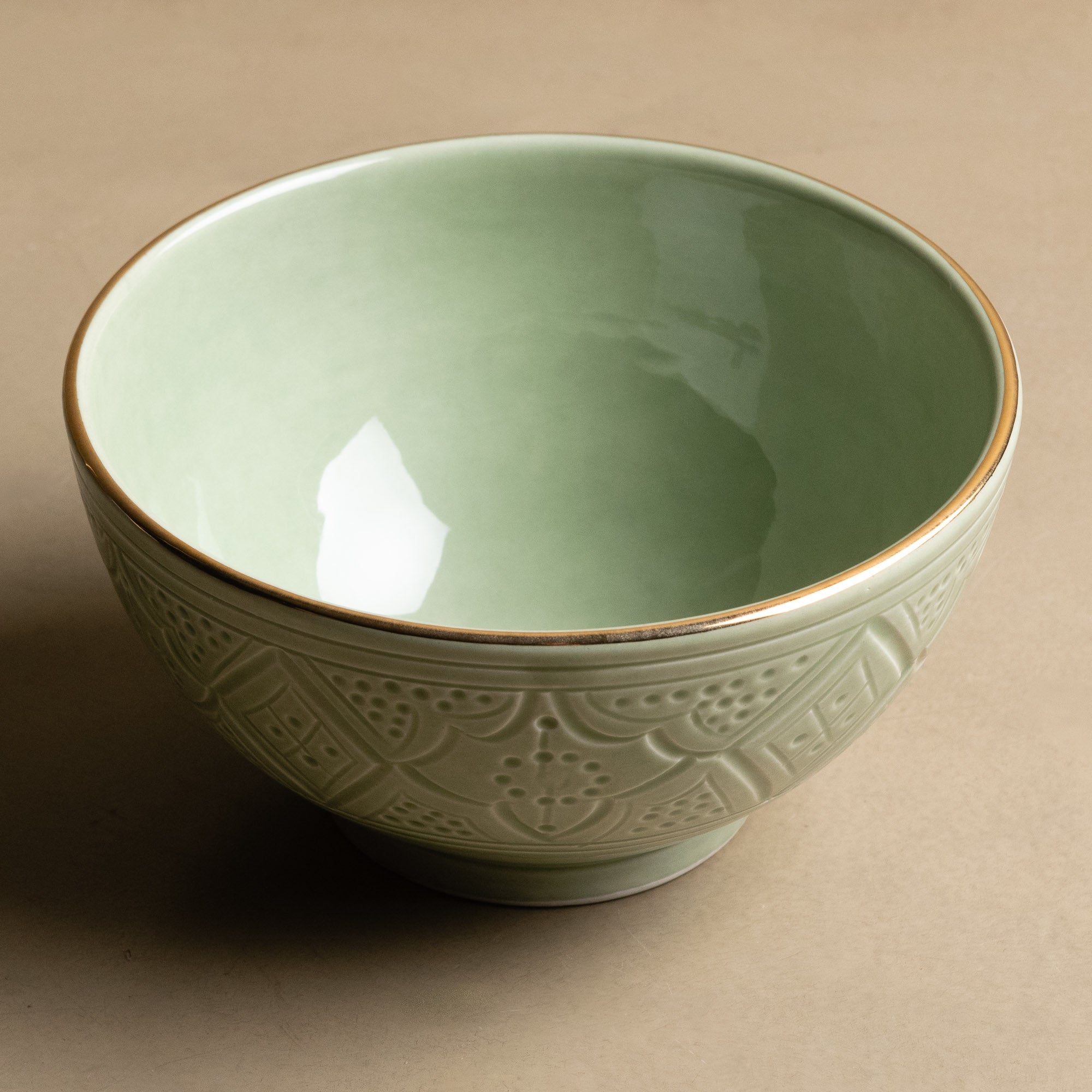 Zagora Green Bowl - Moroccan Dinnerware Adorned with 12 Carat Gold Accents - Benisouk