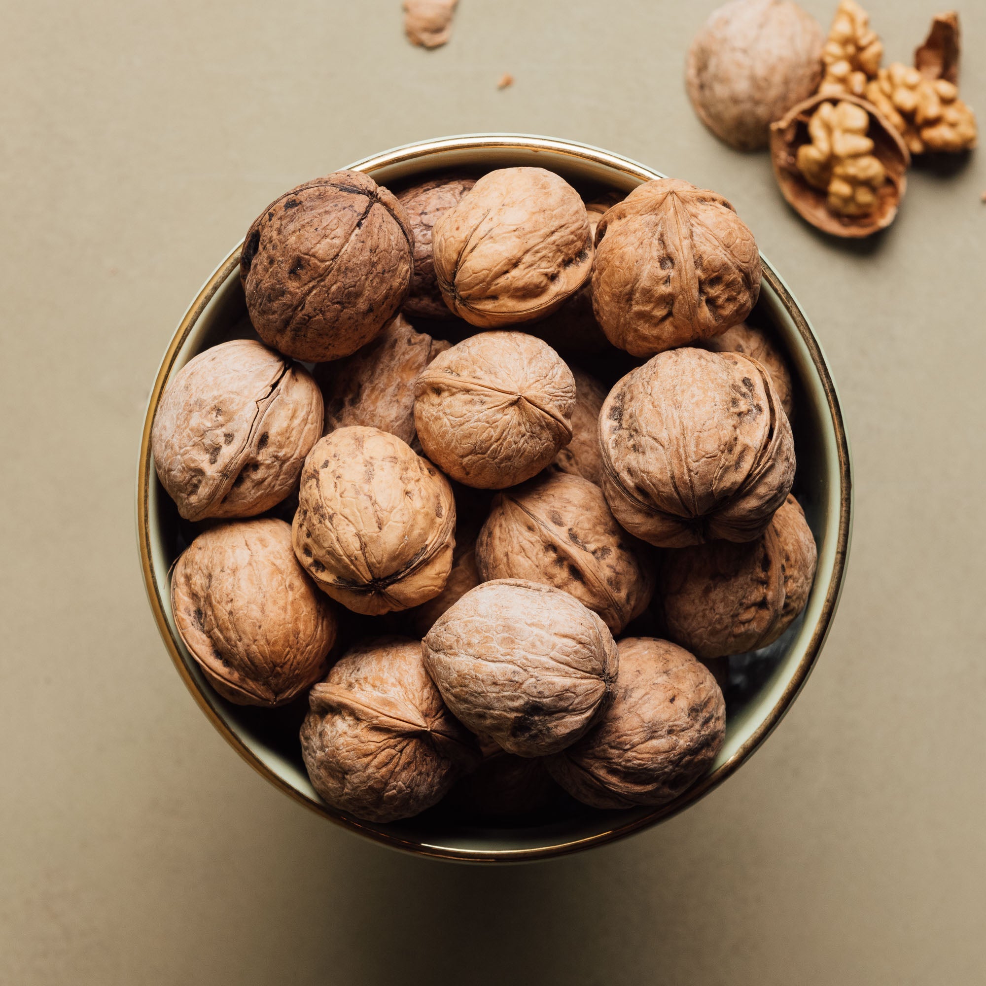 Zagora Green Pedestal Bowl - Handcrafted with 12 Carat Gold Accents - Benisouk