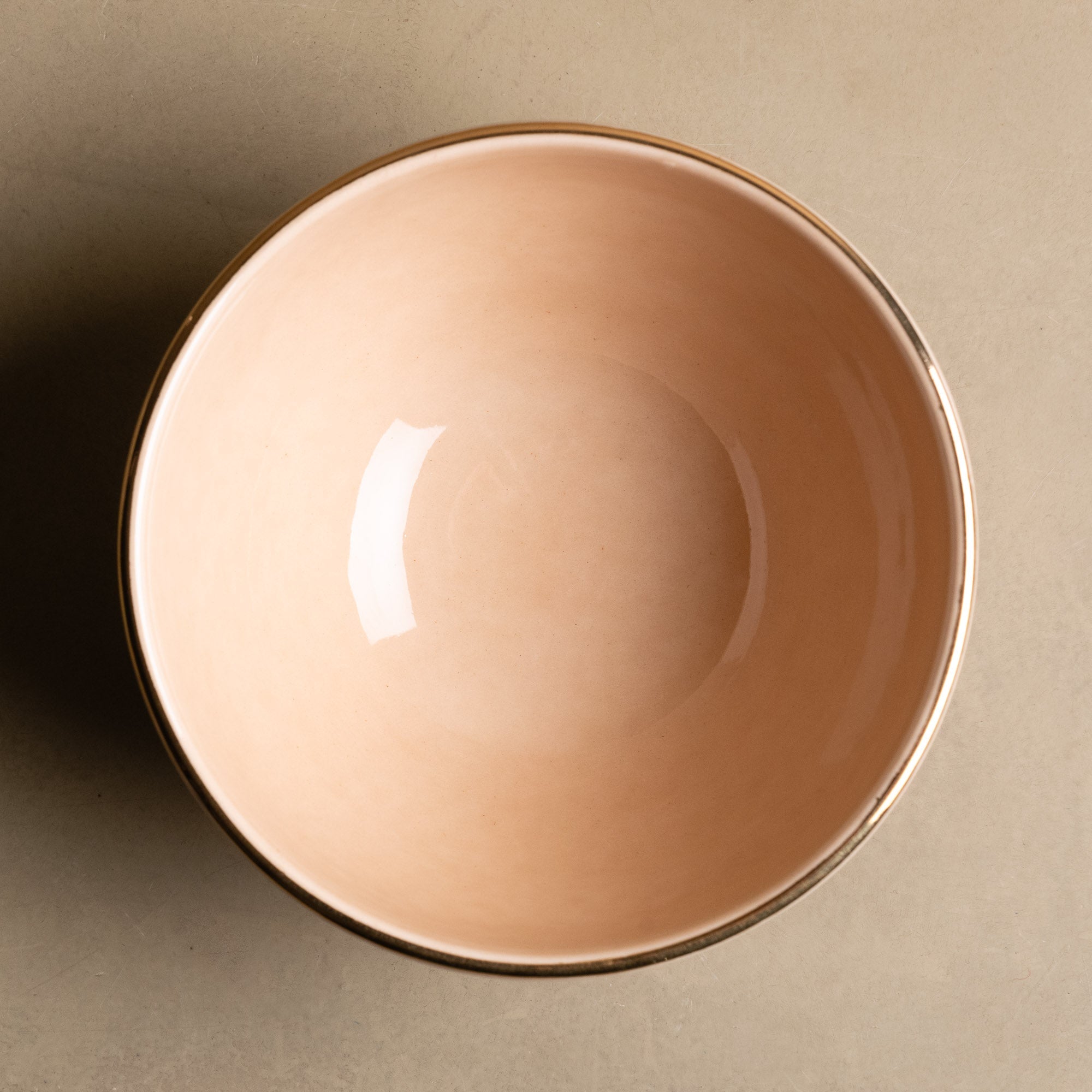 Zagora Sand Bowl - Moroccan Dinnerware Adorned with 12 Carat Gold Accents - Benisouk