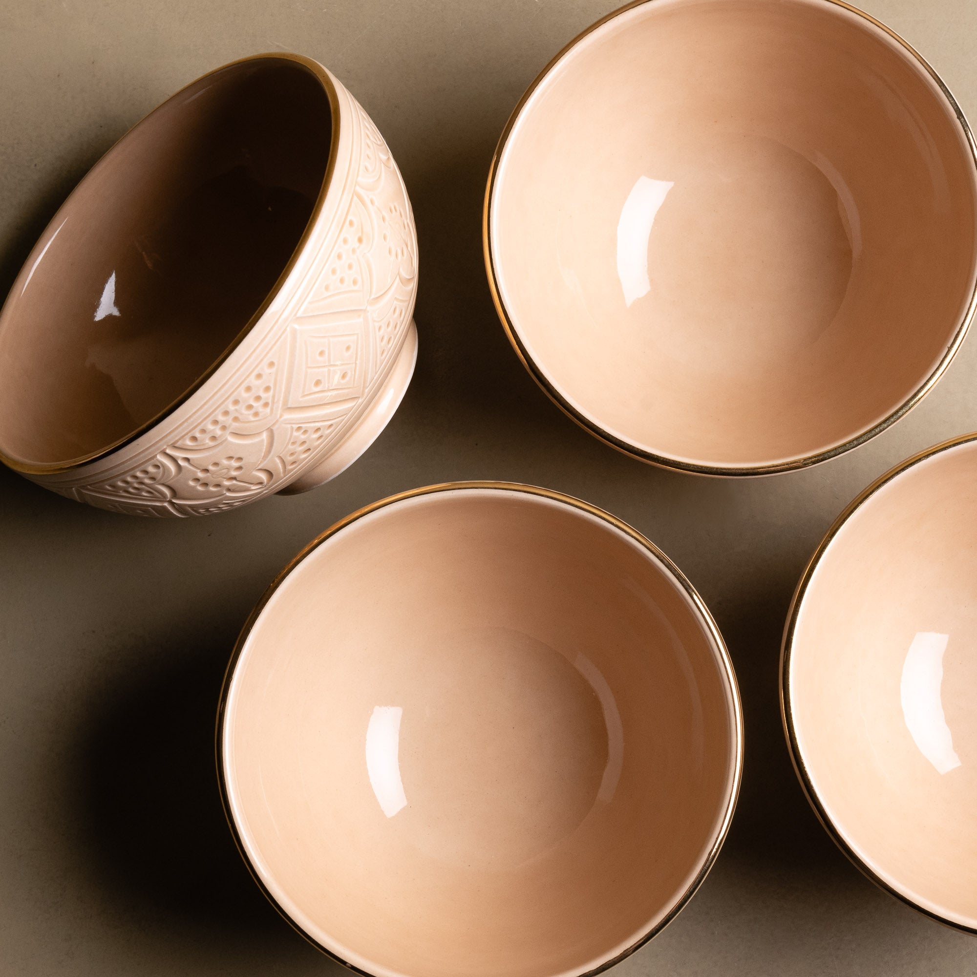 Zagora Sand Bowl - Moroccan Dinnerware Adorned with 12 Carat Gold Accents - Benisouk