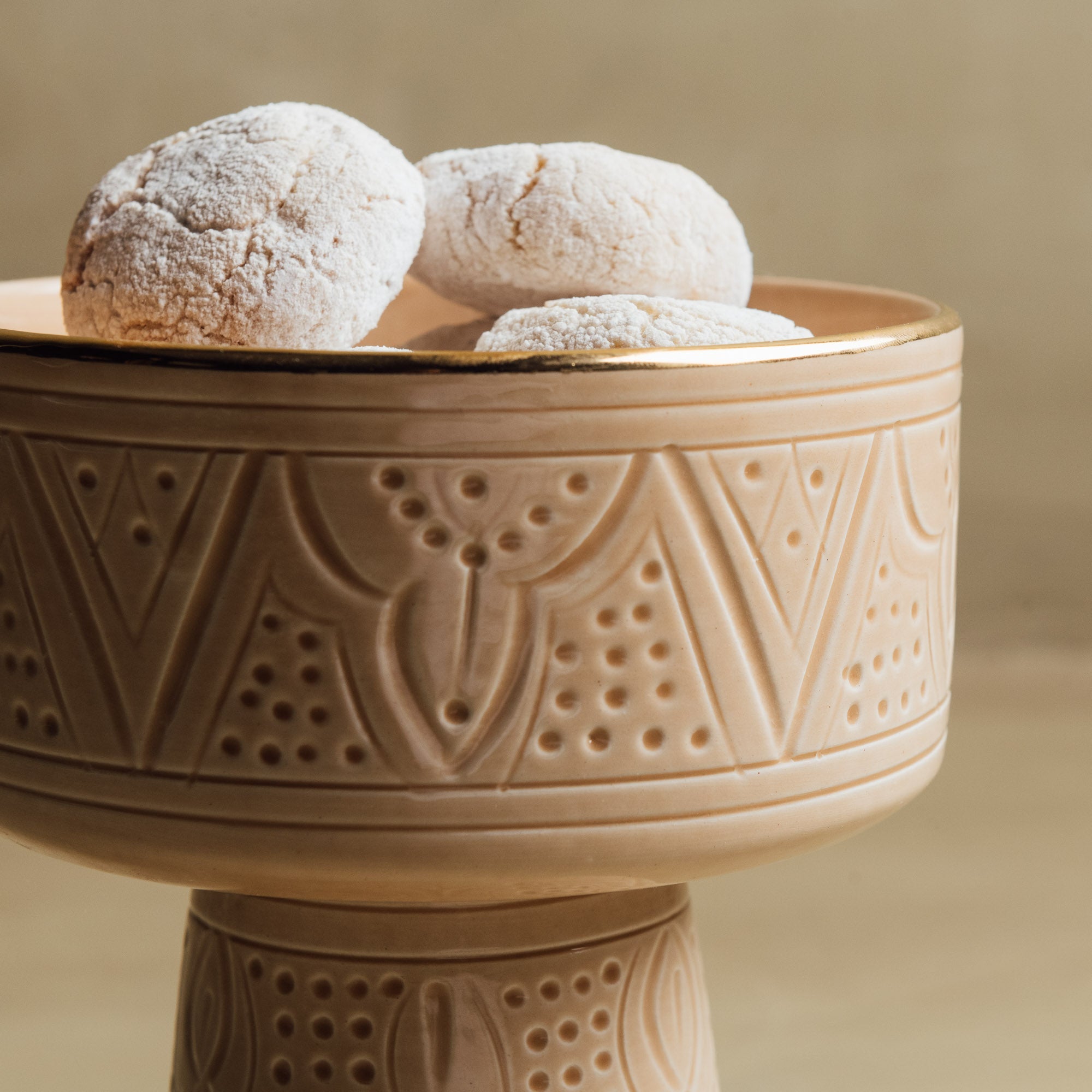 Zagora Sand Pedestal Bowl - Handcrafted with 12 Carat Gold Accents - Benisouk