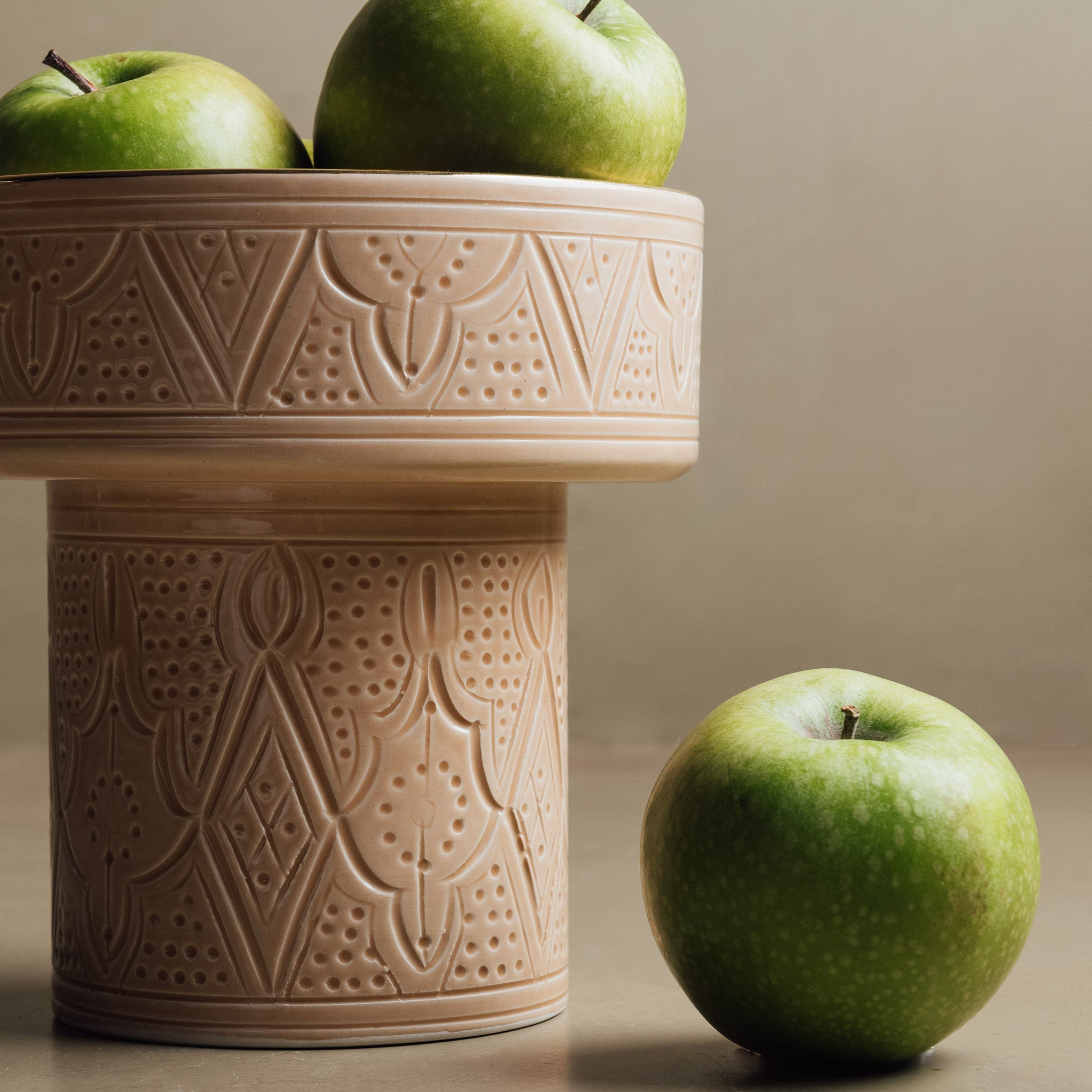 Zagora Sand Pedestal Bowl - Handcrafted with 12 Carat Gold Accents - Benisouk