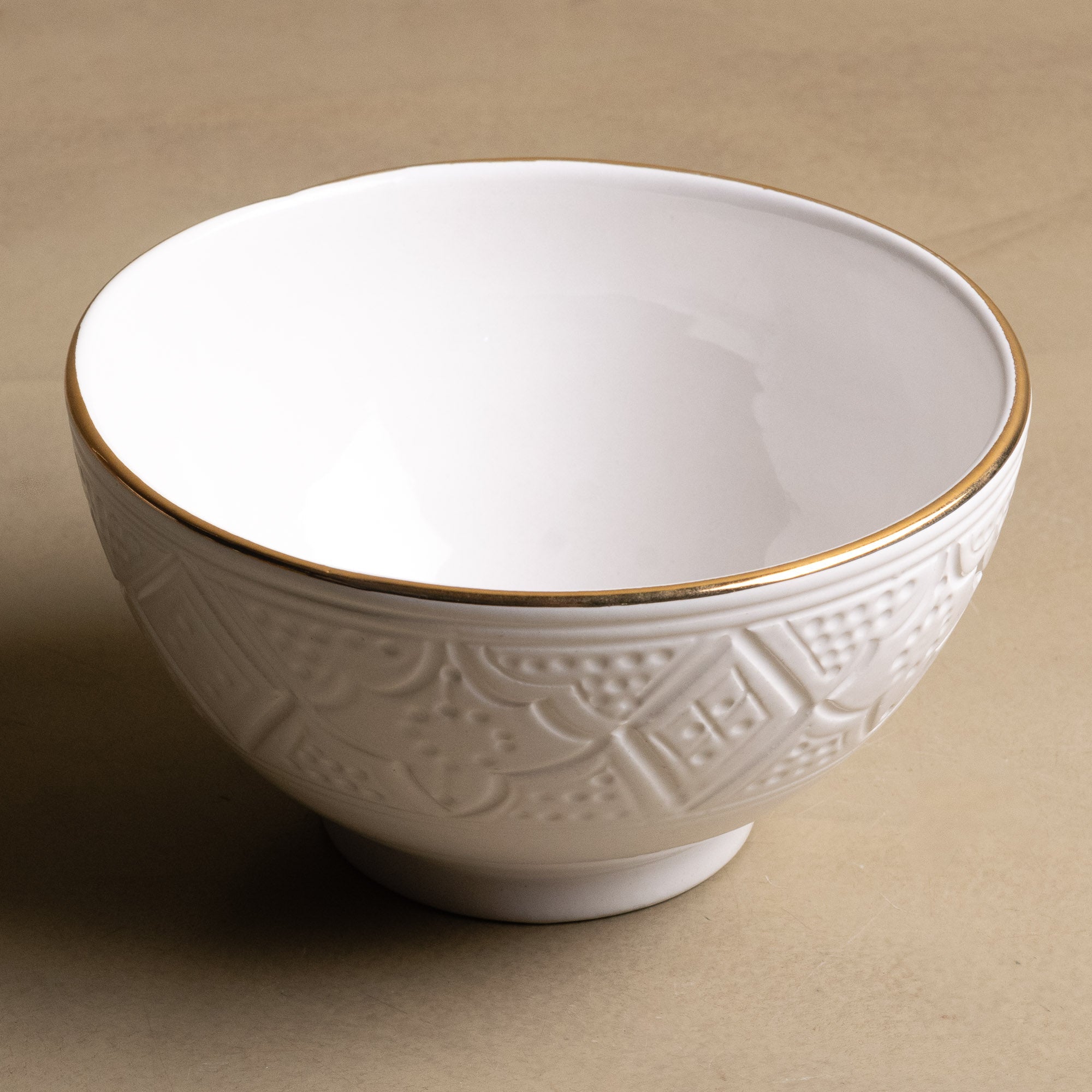 Zagora White Bowl - Moroccan Dinnerware Adorned with 12 Carat Gold Accents - Benisouk