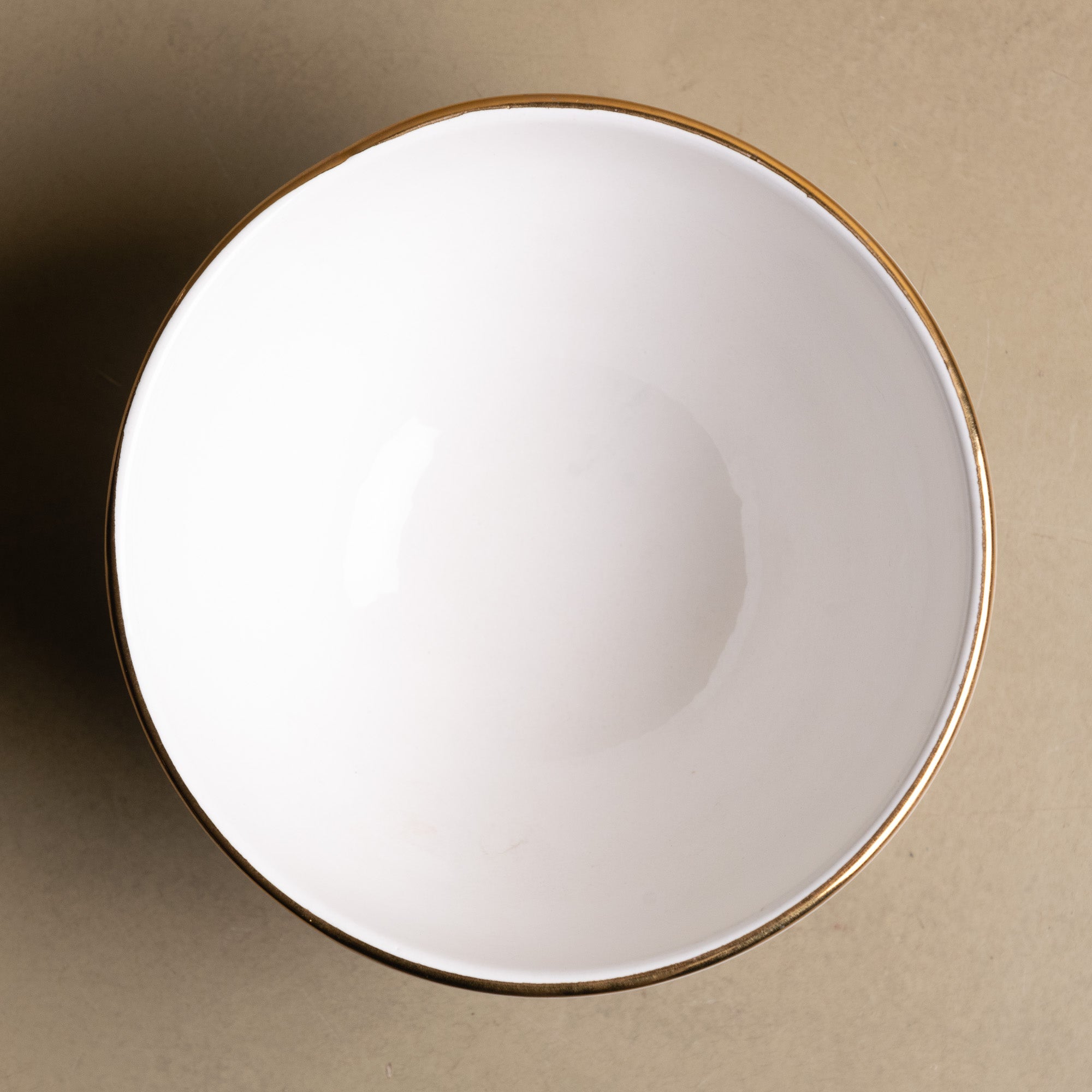Zagora White Bowl - Moroccan Dinnerware Adorned with 12 Carat Gold Accents - Benisouk