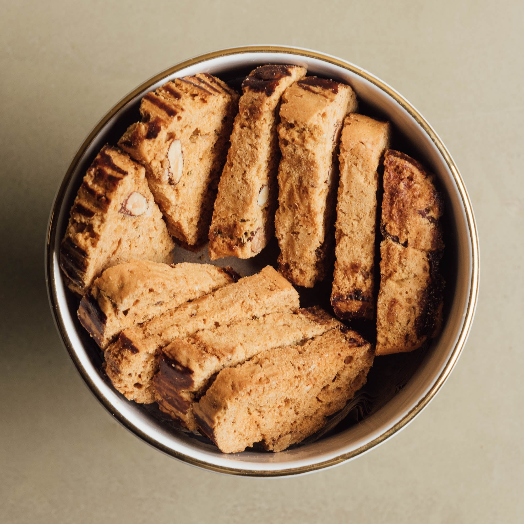 Zagora white Pedestal Bowl - Handcrafted with 12 Carat Gold Accents - Benisouk