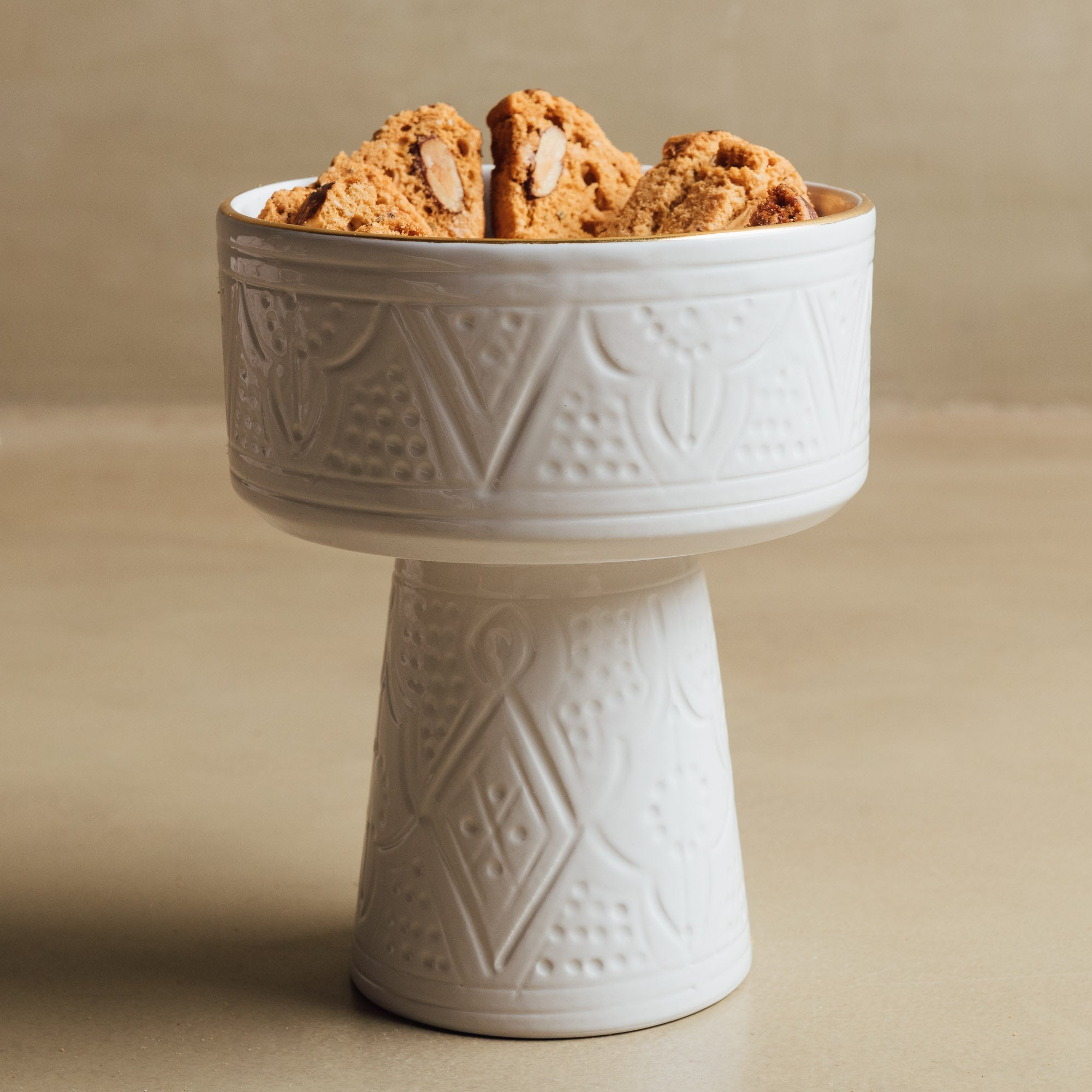 Zagora white Pedestal Bowl - Handcrafted with 12 Carat Gold Accents - Benisouk