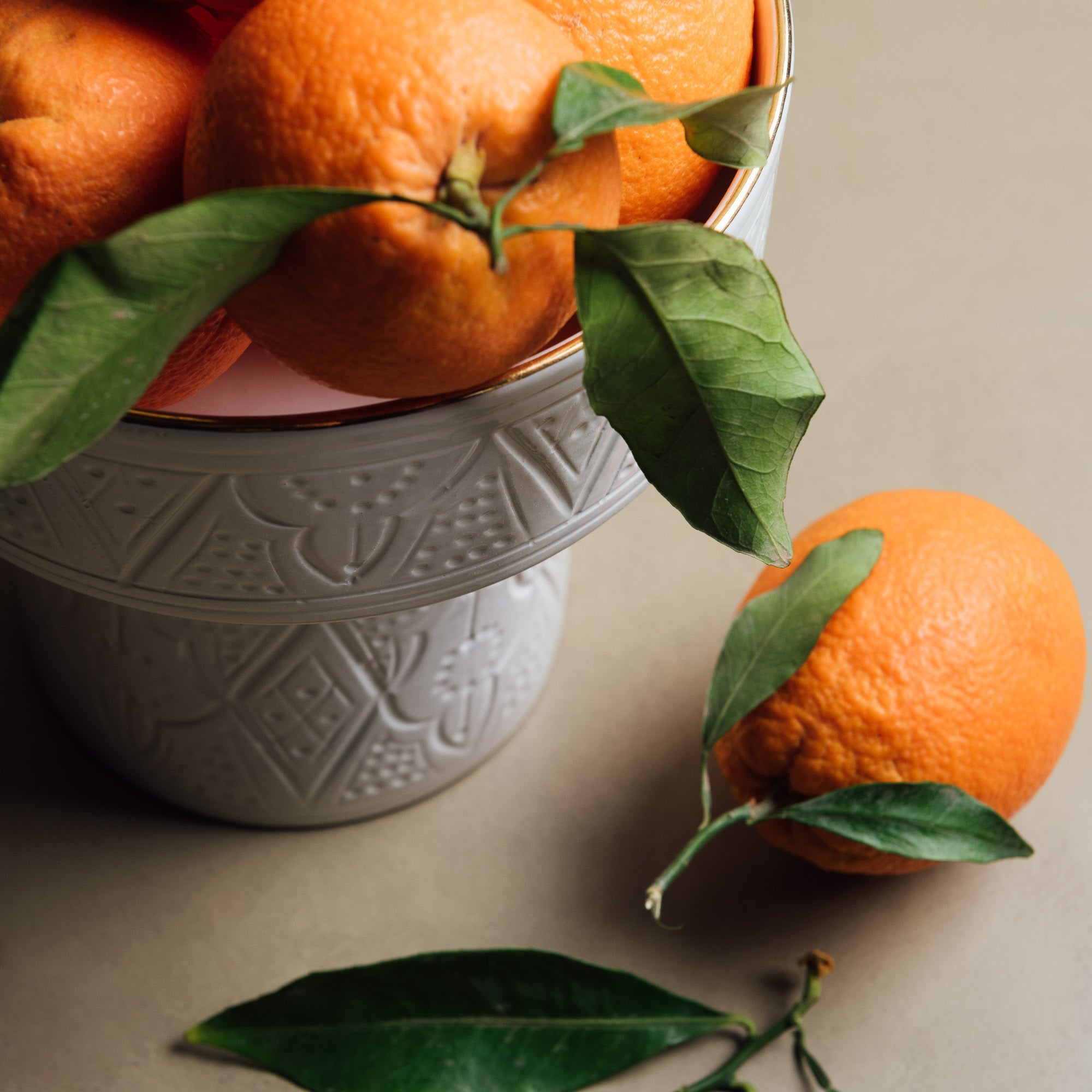 Zagora white Pedestal Bowl - Handcrafted with 12 Carat Gold Accents - Benisouk