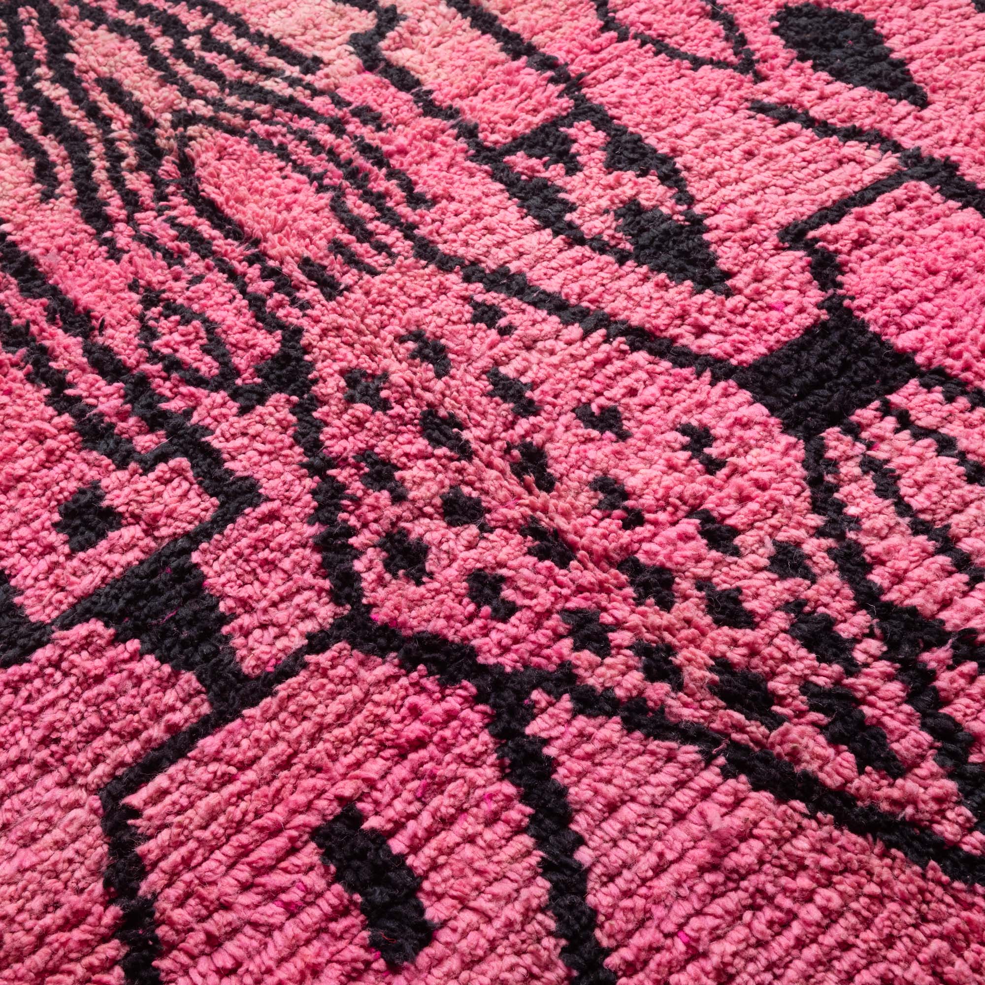 Zoubida - vintage boujad rug - Benisouk