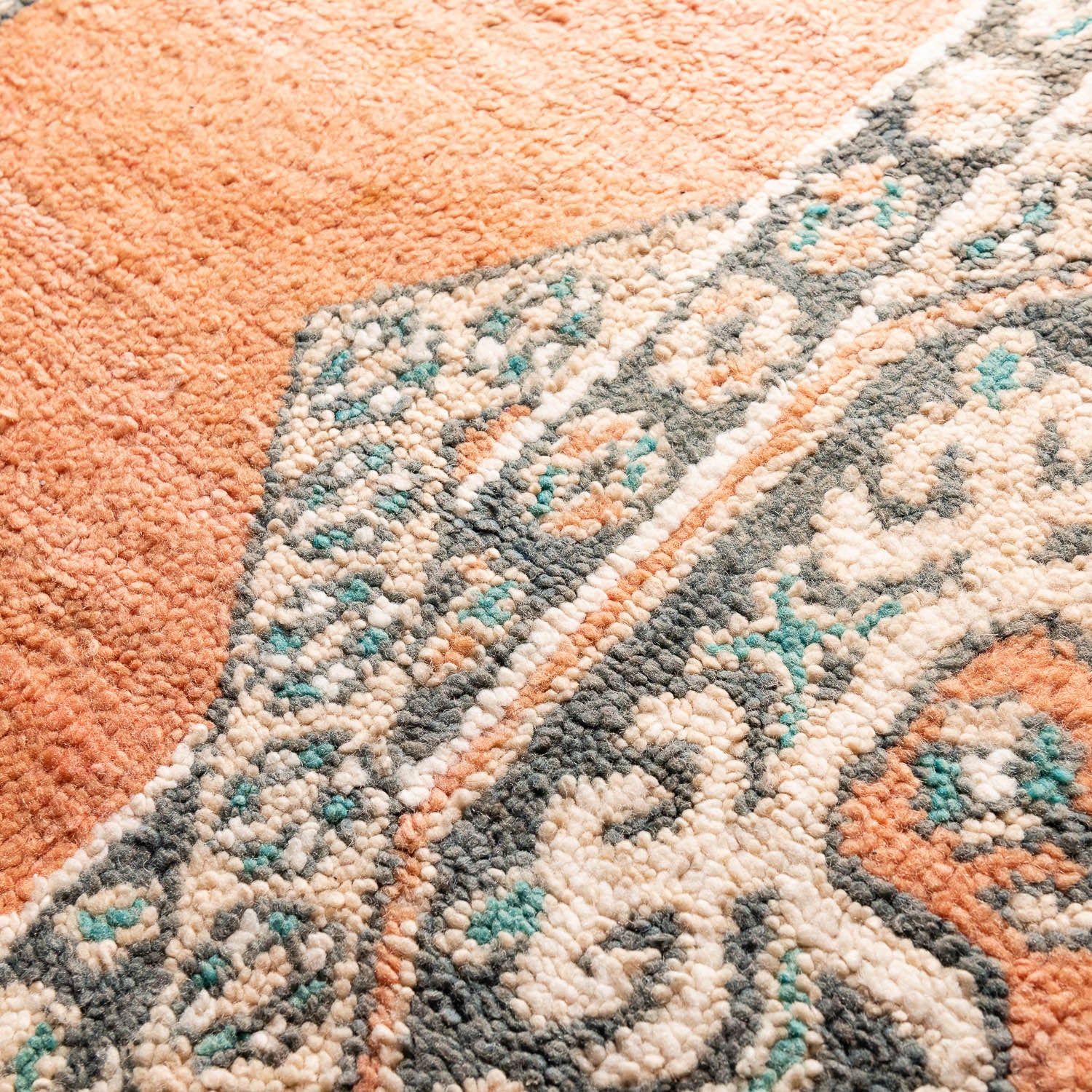 Zennuba - Vintage Moroccan rug