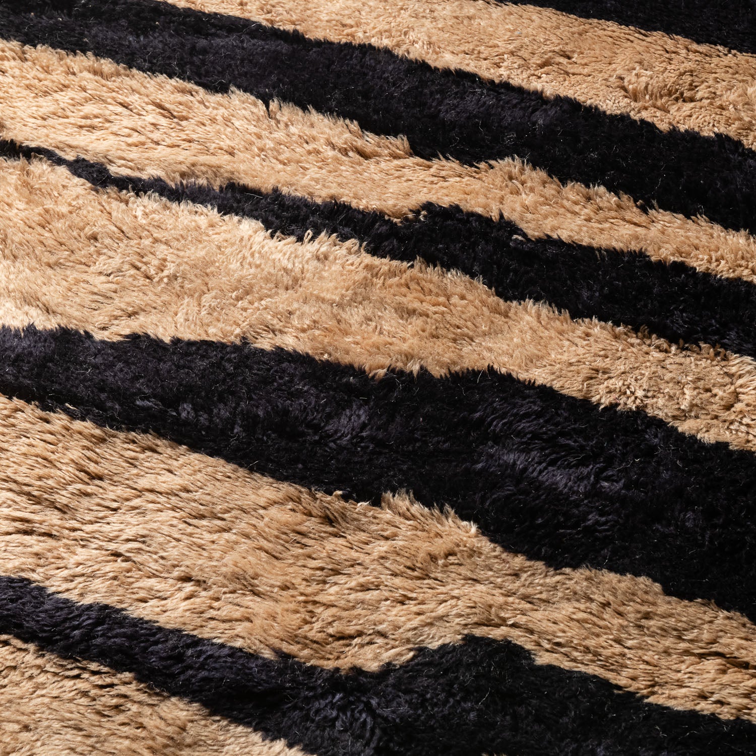 Wild Stripes - Premium shag Moroccan rug