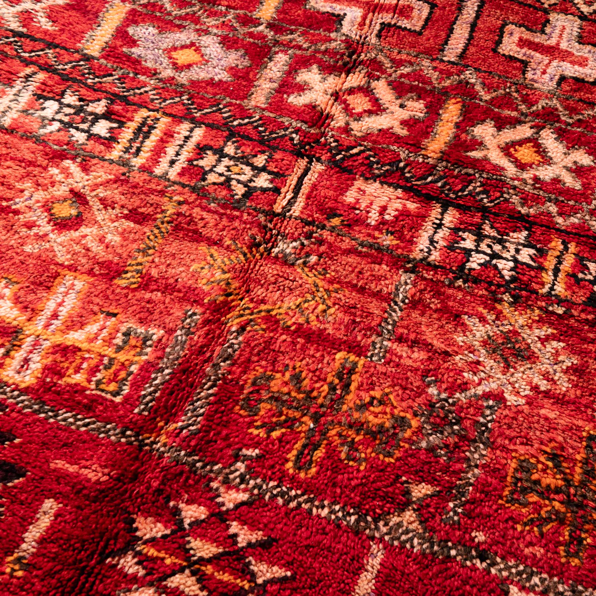 Aflah - vintage boujad rug - Benisouk