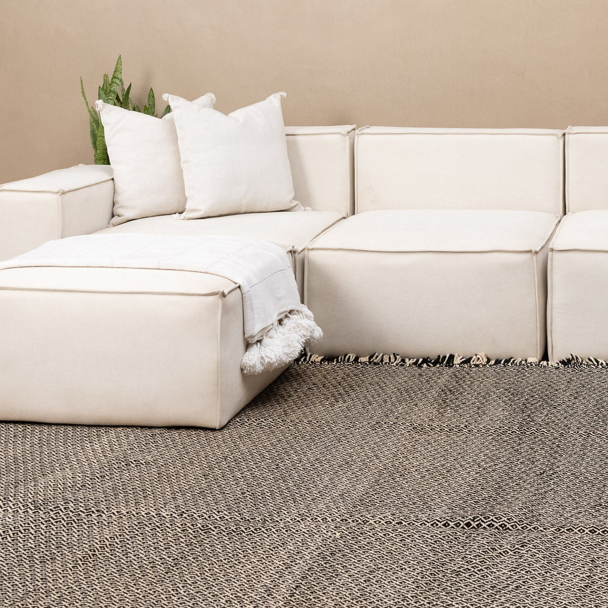 Badis - taznakht kilim rug - Benisouk